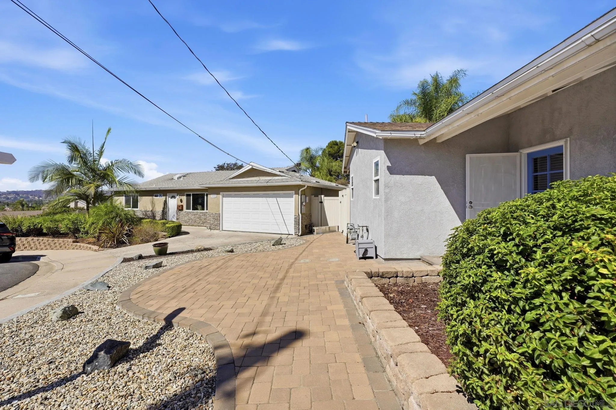https://cdn.realtyfeed.com/cdn/127/260020363/afe44a11ce1d891d46086a74f679ec7b.webp