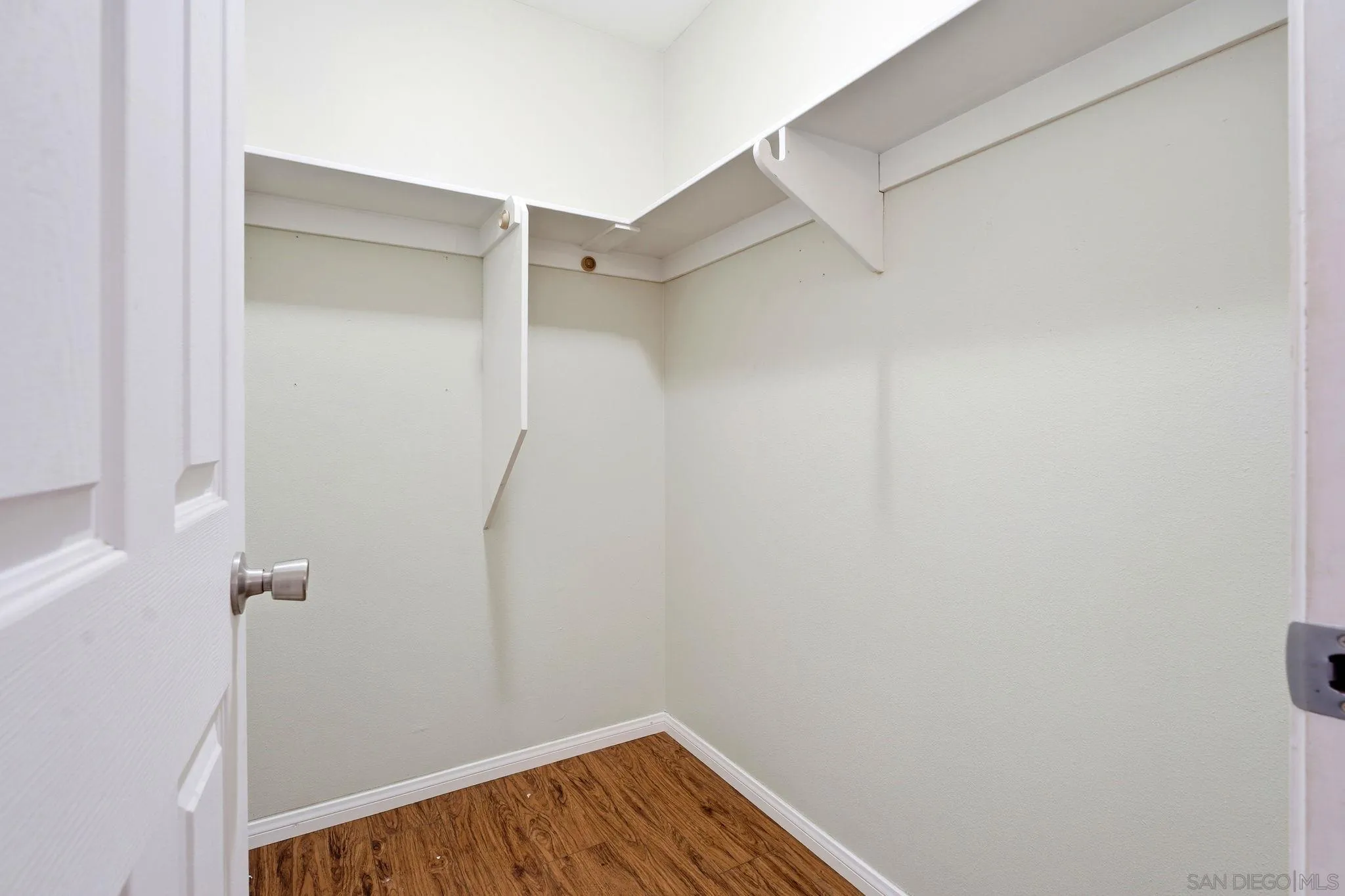 https://cdn.realtyfeed.com/cdn/127/260020363/d3aa5a568e1058c05c3ec66a306f0b6f.webp