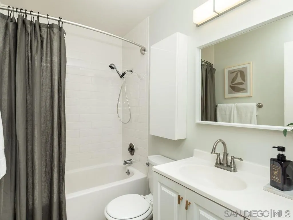 https://cdn.realtyfeed.com/cdn/127/260020364/ba6b21872439828064c31aeaedd52a44.webp