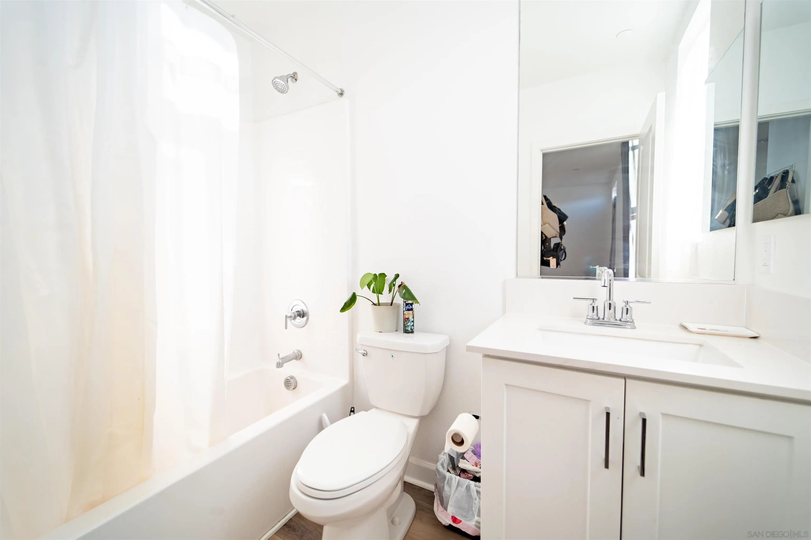 Photo #8: 260020365 Listing: Photo #8