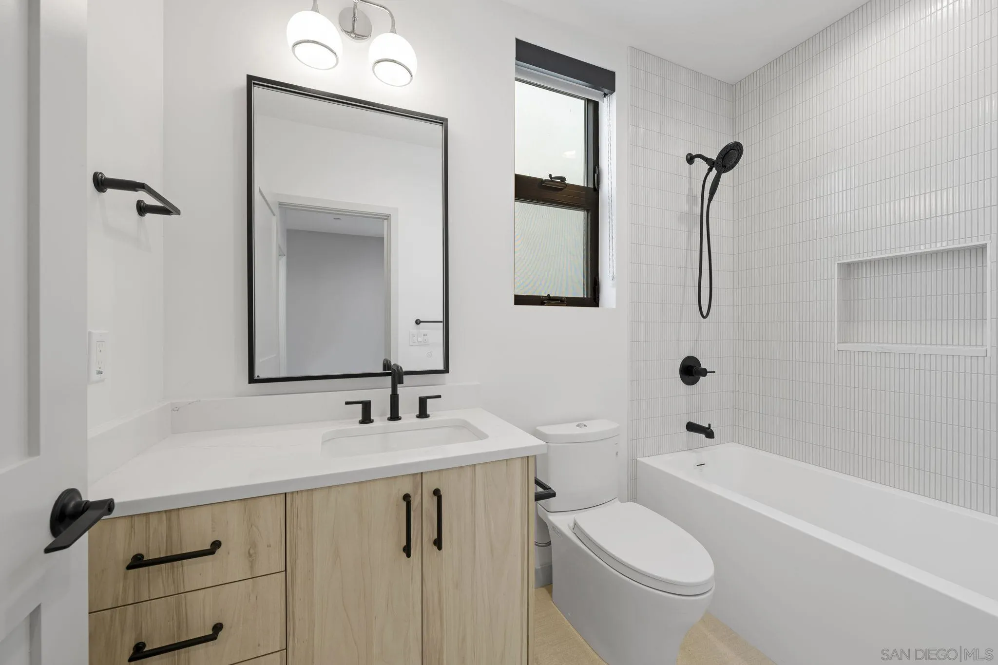 https://cdn.realtyfeed.com/cdn/127/260020367/469fc86c136183356a89b470027a7598.webp