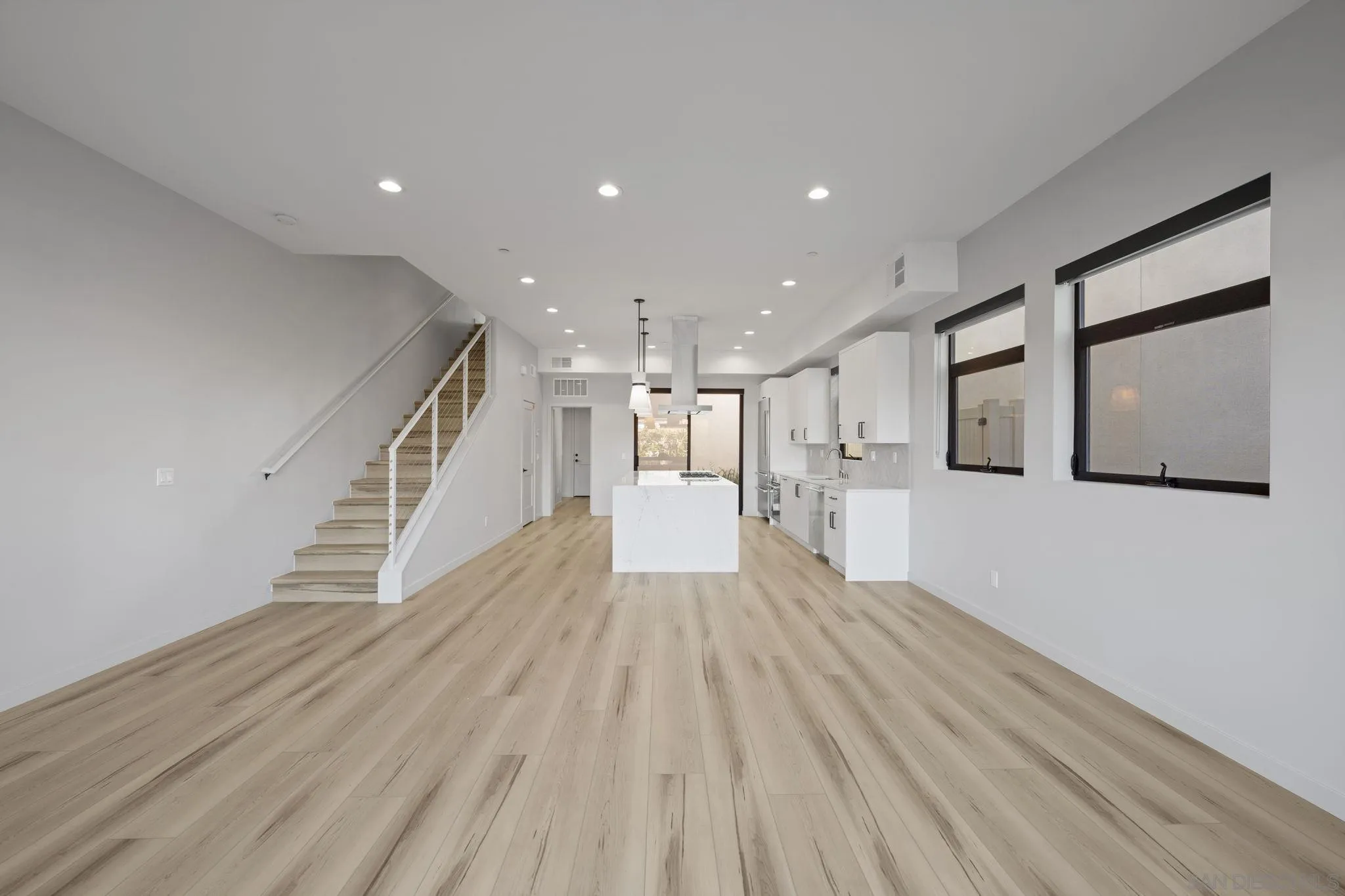 107 Daisy Ave, Imperial Beach, CA 91932 - Photo 5 of 37, Imperial Beach, CA