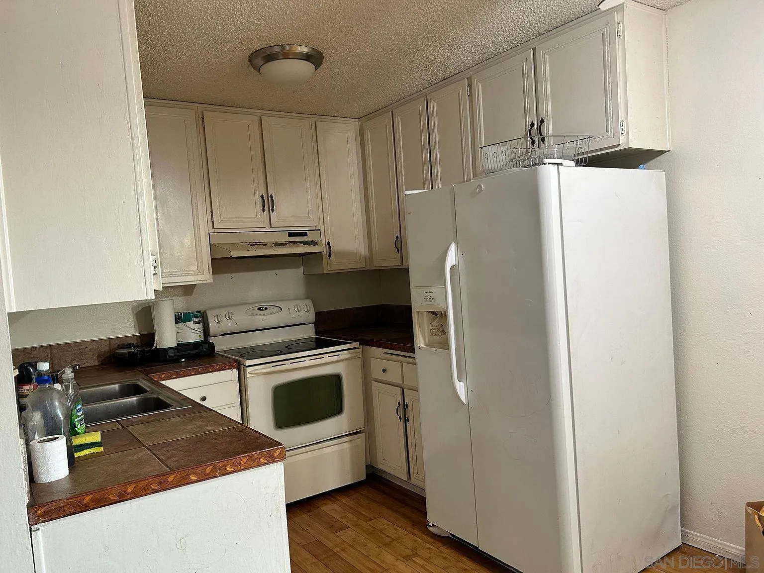 Photo #6: 260020368 Listing: Photo #6