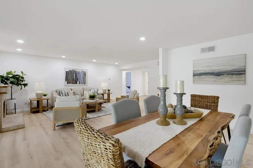 https://cdn.realtyfeed.com/cdn/127/260020372/469c49554660f44c58b2b4fd42fe6f1c.webp