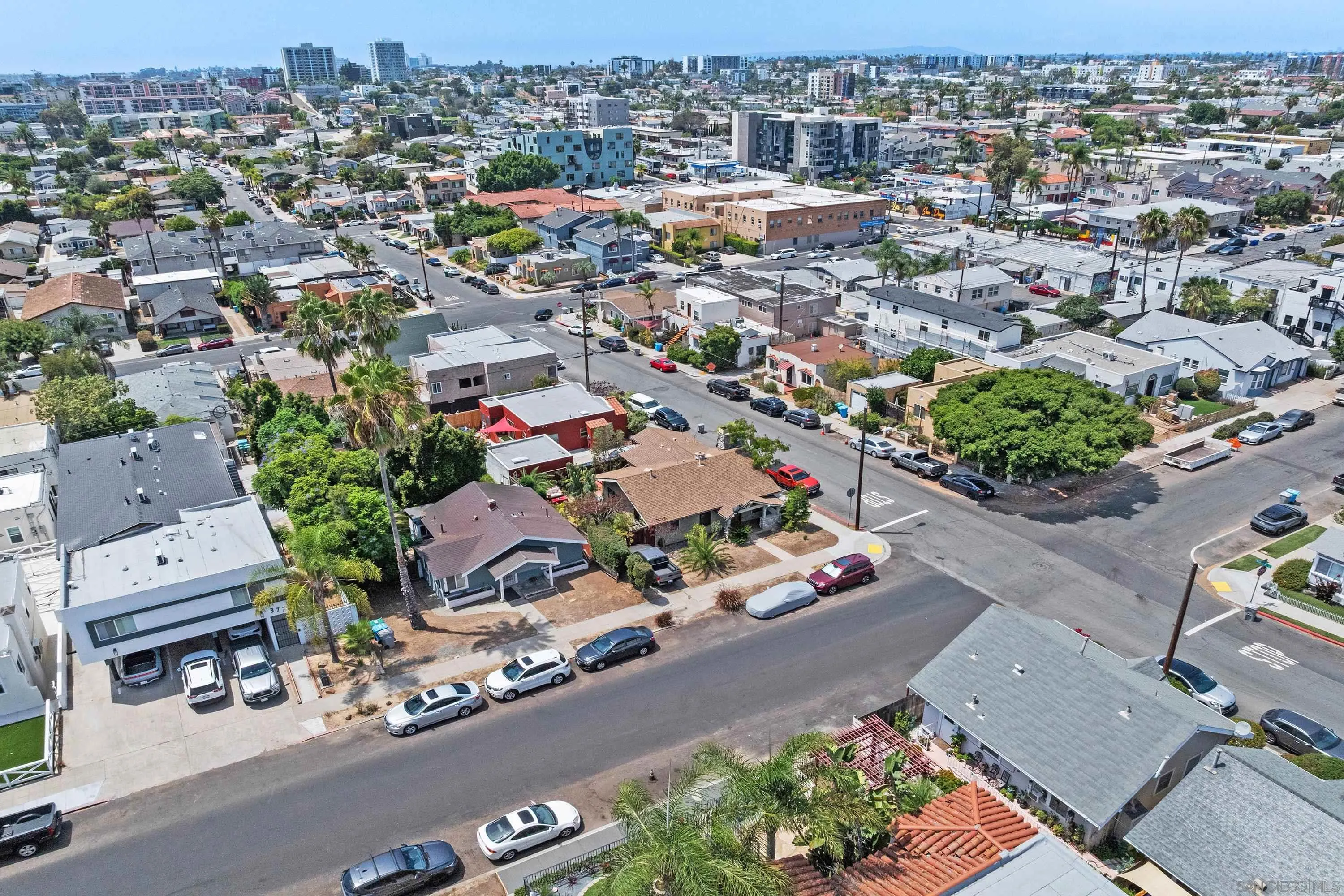 https://cdn.realtyfeed.com/cdn/127/260020373/31387f6f6b86ad8974b516c2488836ba.webp