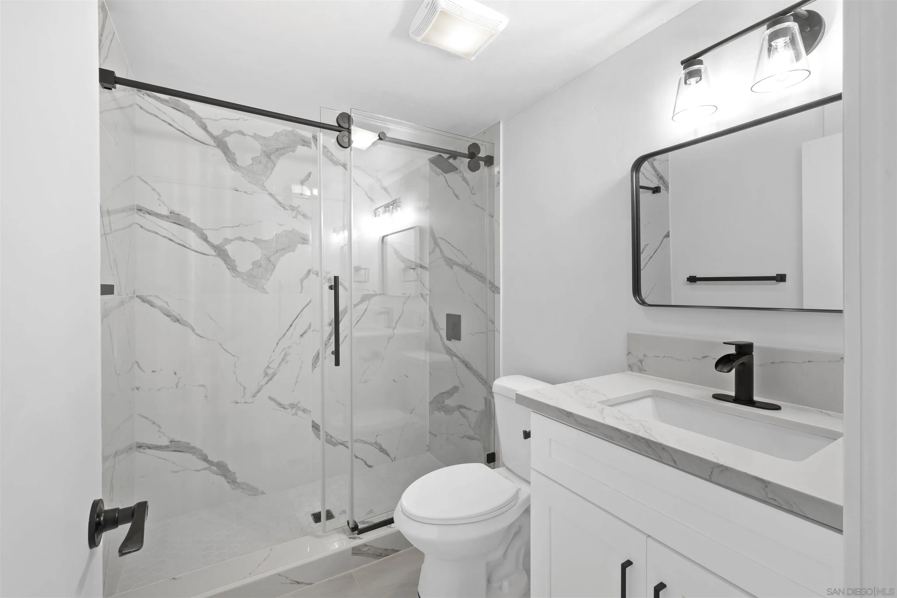 https://cdn.realtyfeed.com/cdn/127/260020373/6767dd66693c09726519b05fb45840b5.webp