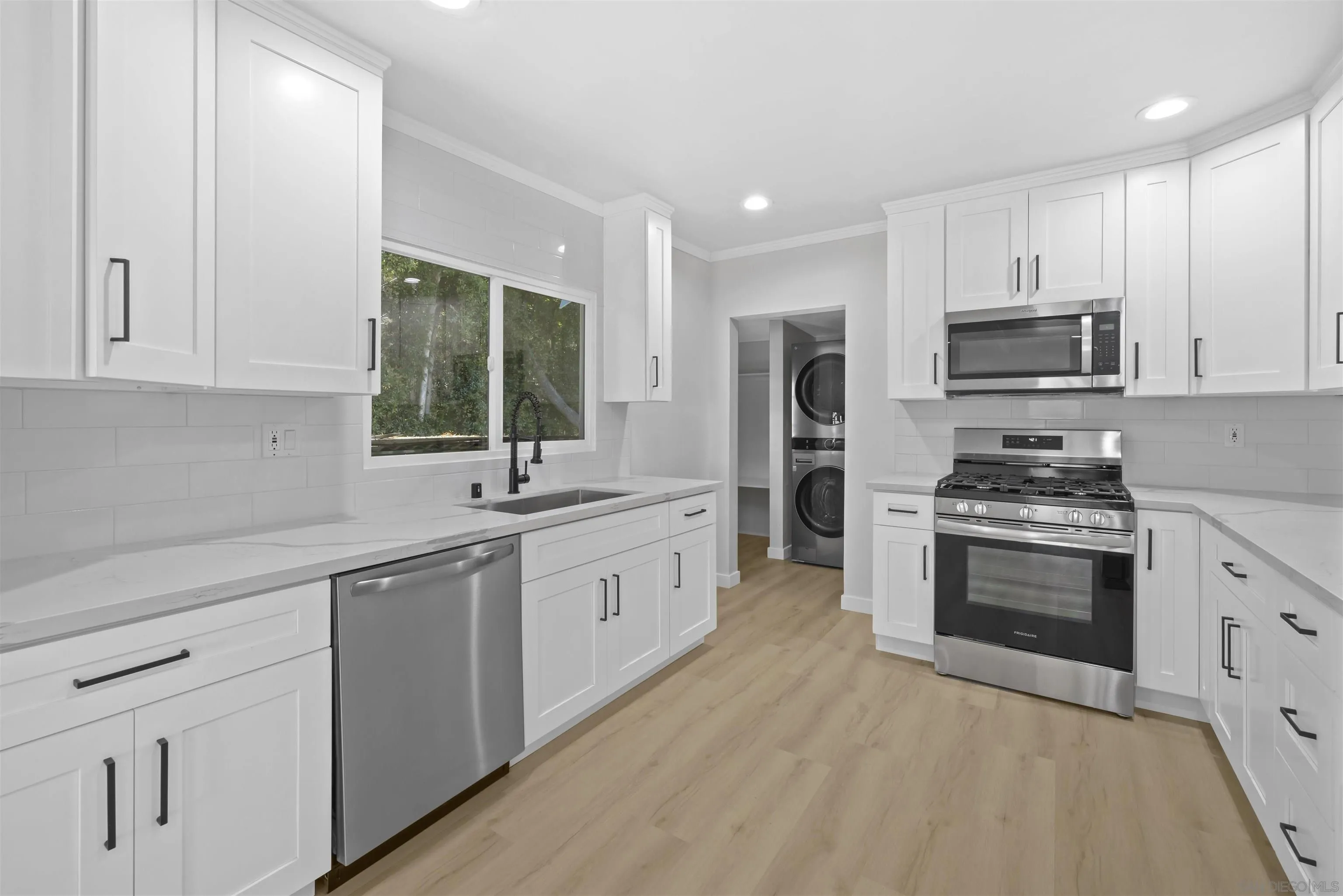 https://cdn.realtyfeed.com/cdn/127/260020373/981ffa2bd53e5d8b47c13d649b1dca91.webp