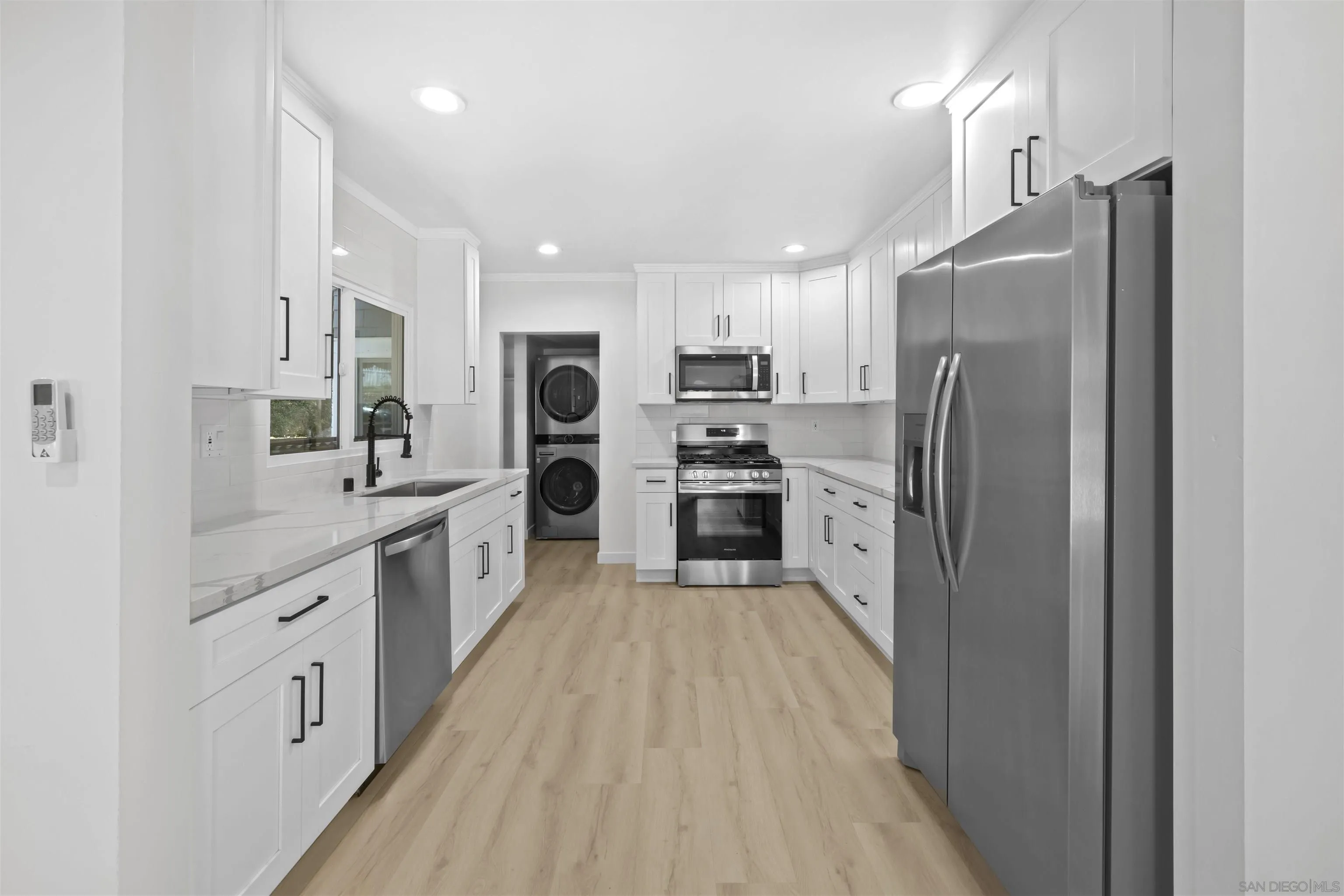 https://cdn.realtyfeed.com/cdn/127/260020373/af91fa714bf1e0a634a4e2ee7a60c771.webp