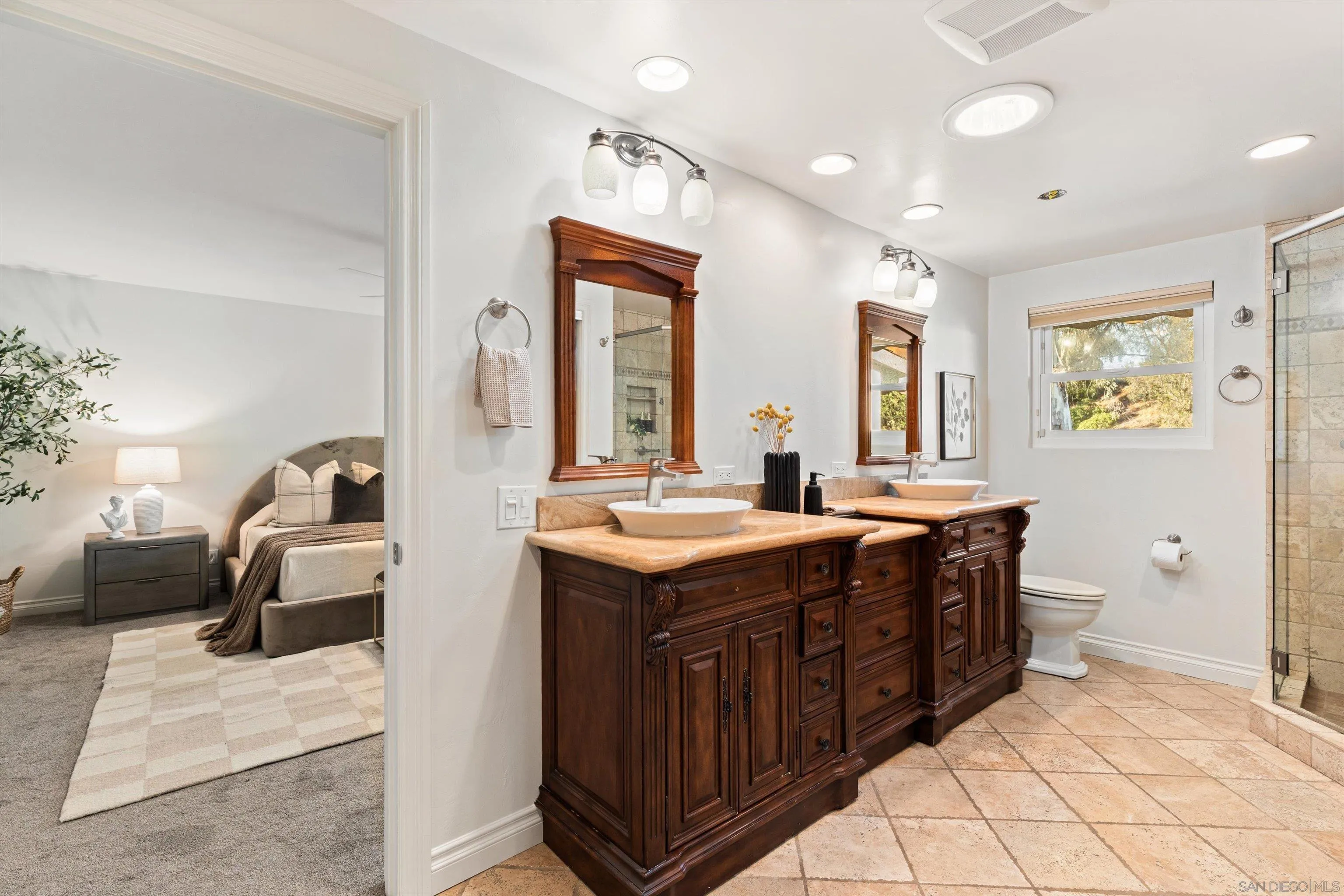 https://cdn.realtyfeed.com/cdn/127/260020377/25209e2a93117f7b305842b012401581.webp
