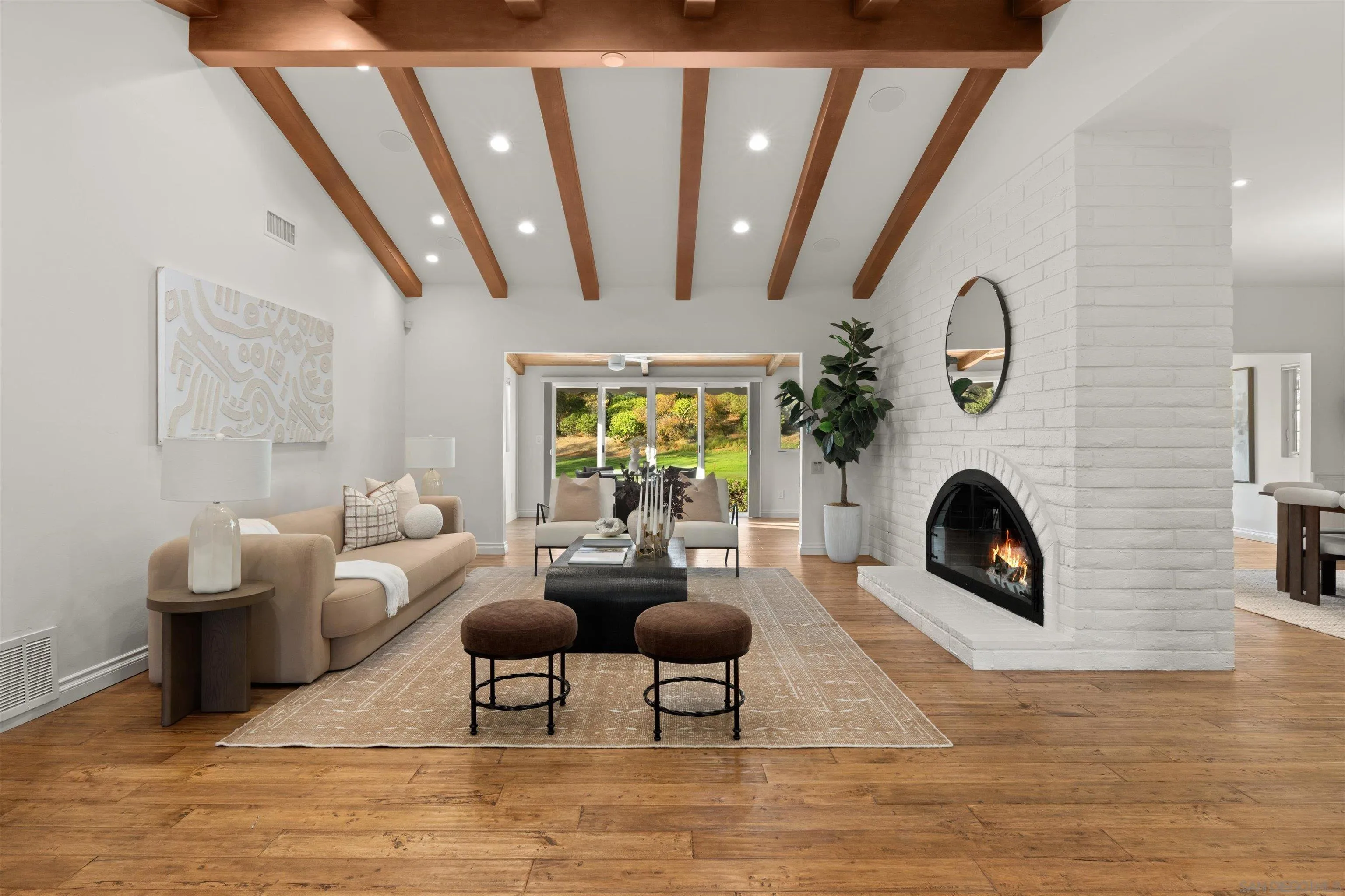 https://cdn.realtyfeed.com/cdn/127/260020377/2e539fff59917882f1a9dfa008c23561.webp