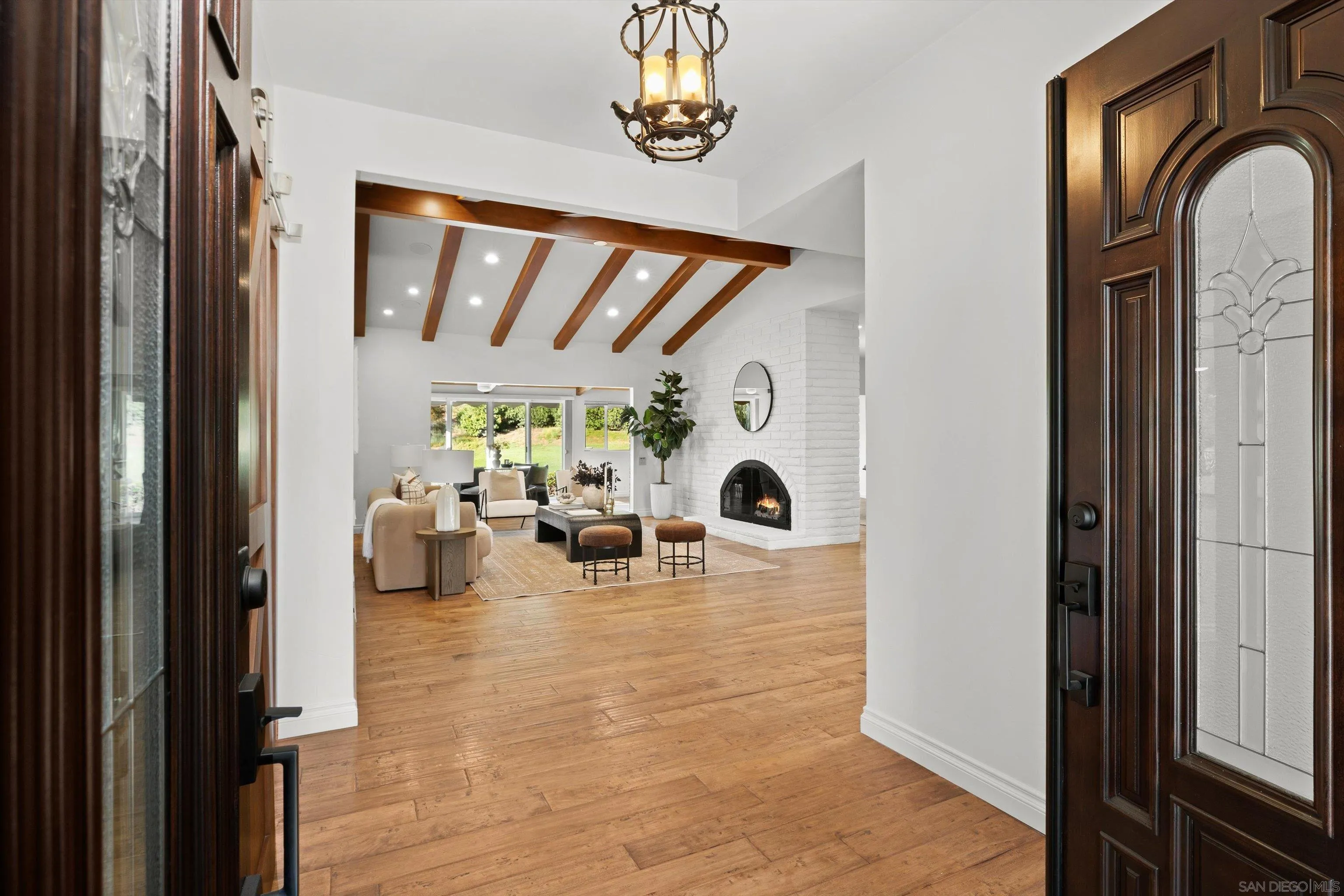 https://cdn.realtyfeed.com/cdn/127/260020377/d25dd8feda3121c12af8ff935e250a5e.webp