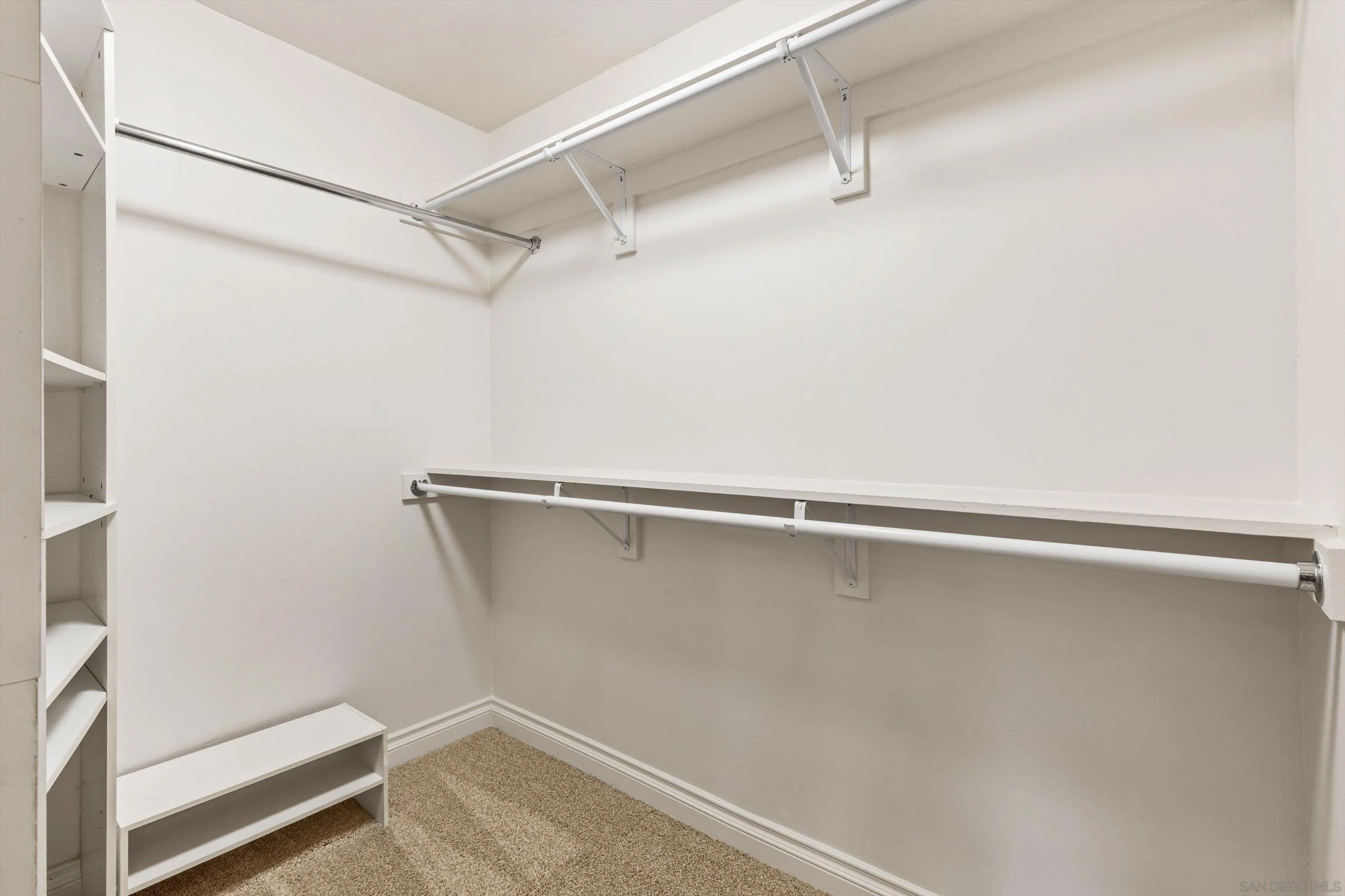 https://cdn.realtyfeed.com/cdn/127/260020377/d9ab8fcd4650764b0c5a4588aef8618a.webp