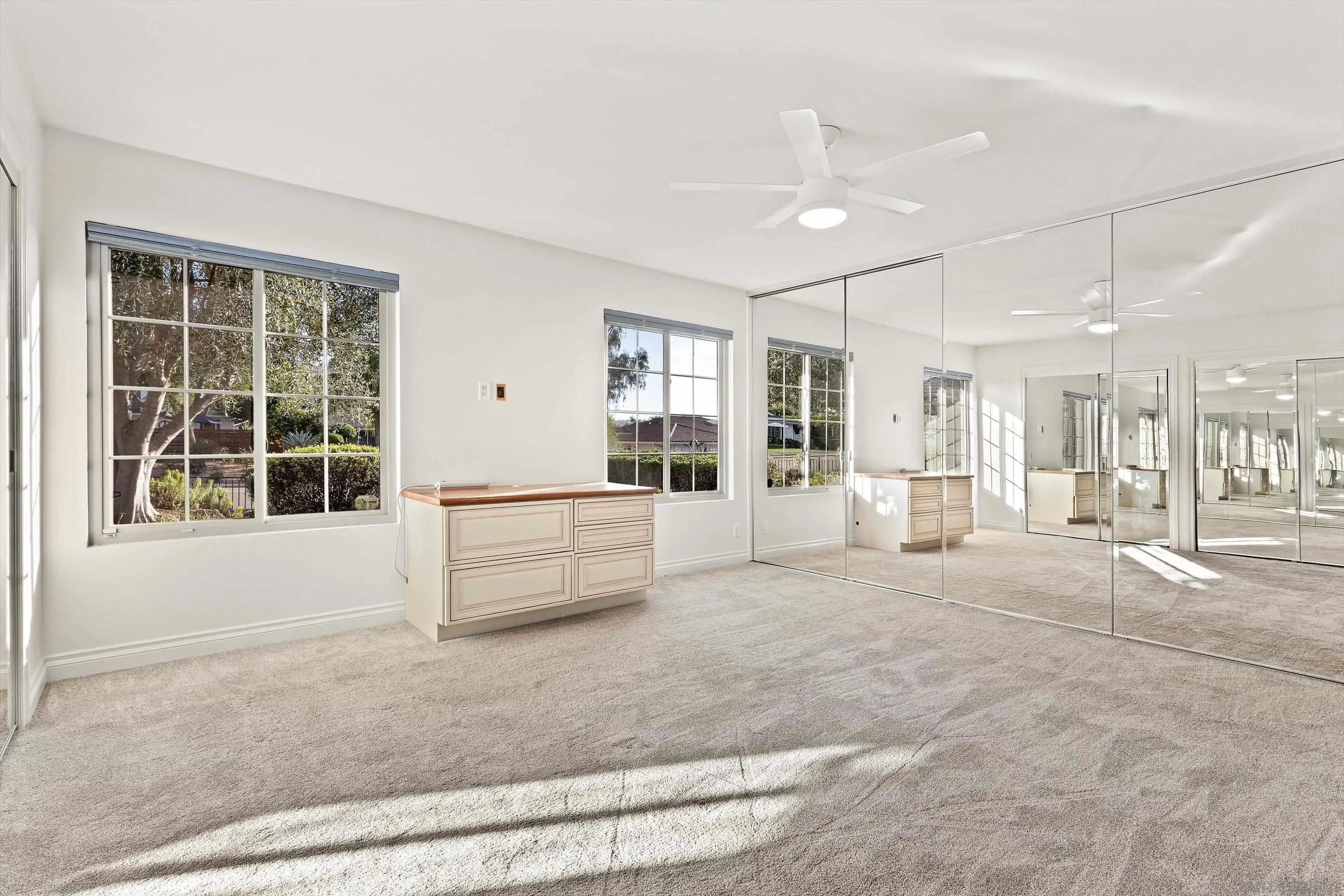 https://cdn.realtyfeed.com/cdn/127/260020377/dbe6839aaf2117f98a19f3fe9da710a0.webp