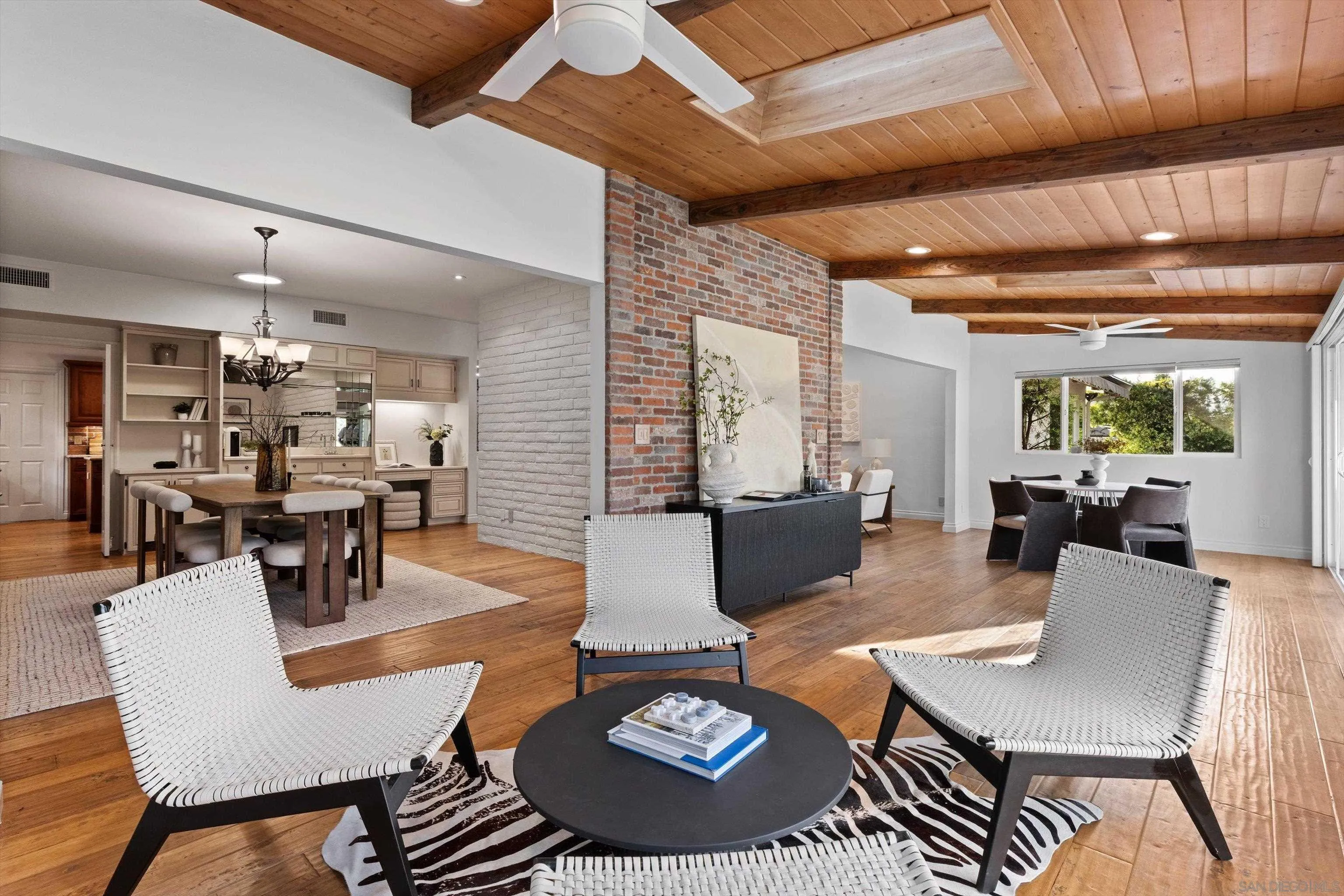 https://cdn.realtyfeed.com/cdn/127/260020377/dd630757373cd6d83307bd6661d94cb2.webp