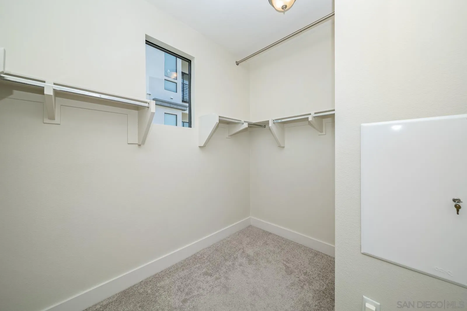 Photo #32: 260020382 Listing: Photo #32