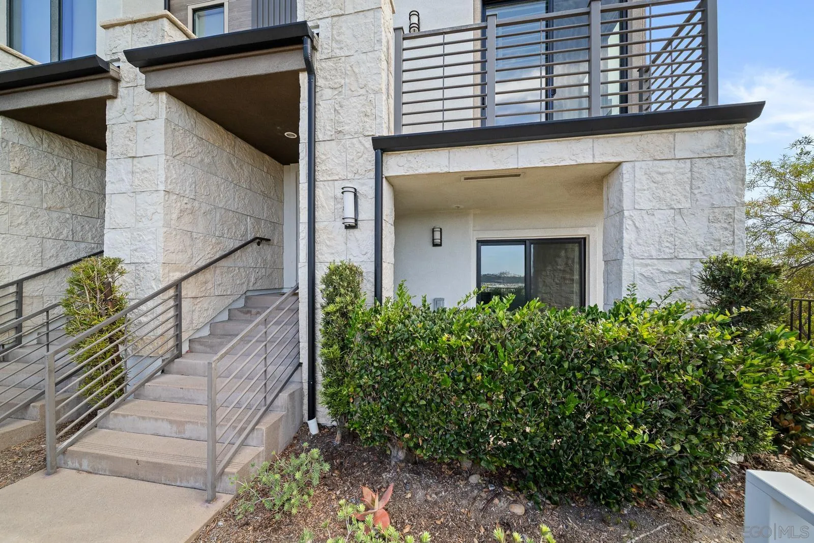8309 Distinctive, San Diego, CA 92108 - Main photo, San Diego, CA