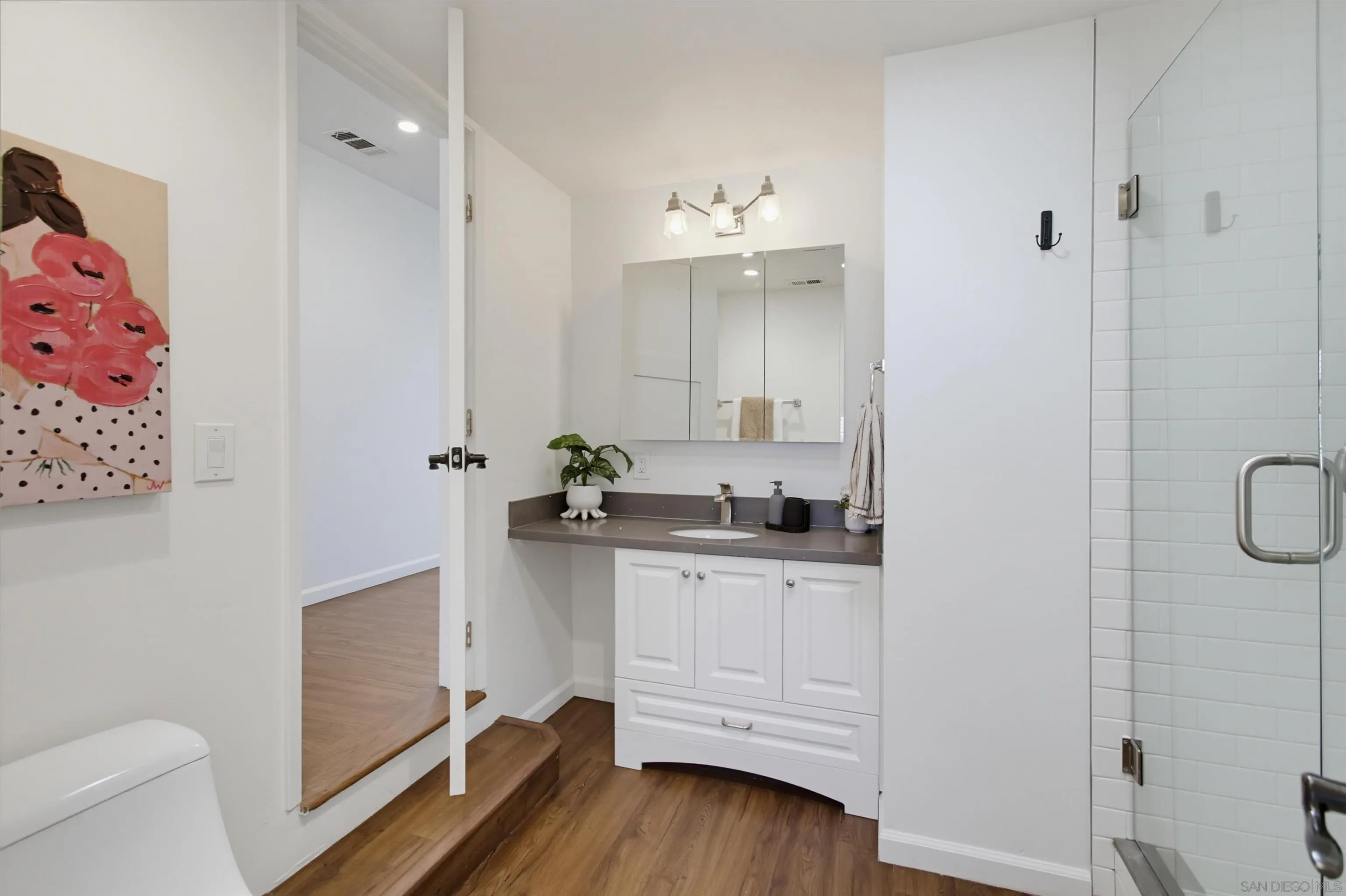 https://cdn.realtyfeed.com/cdn/127/260020384/39631374c2146822db99f8f16821fc75.webp