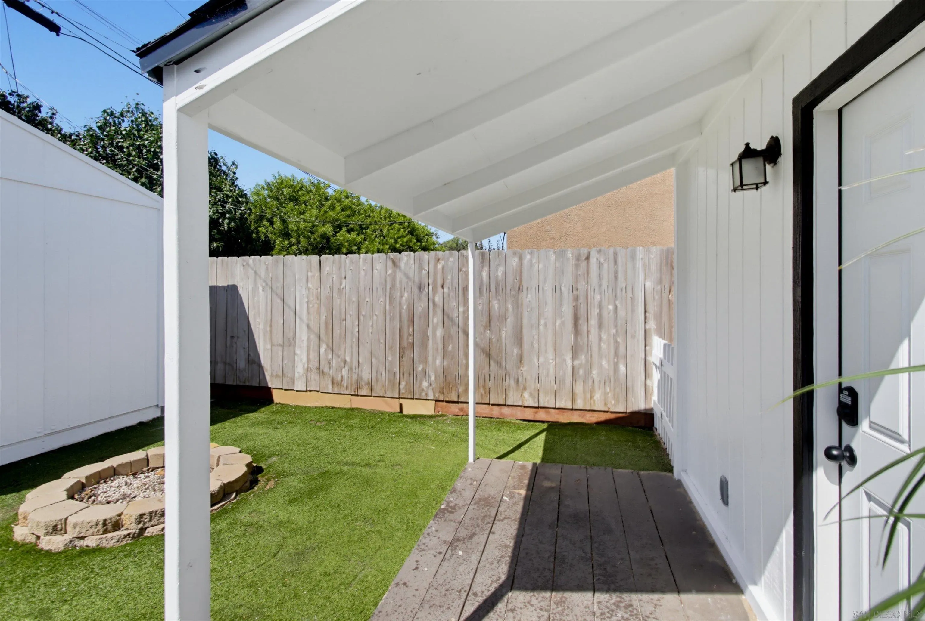 https://cdn.realtyfeed.com/cdn/127/260020384/451762c10844da737a727f3d836dc137.webp