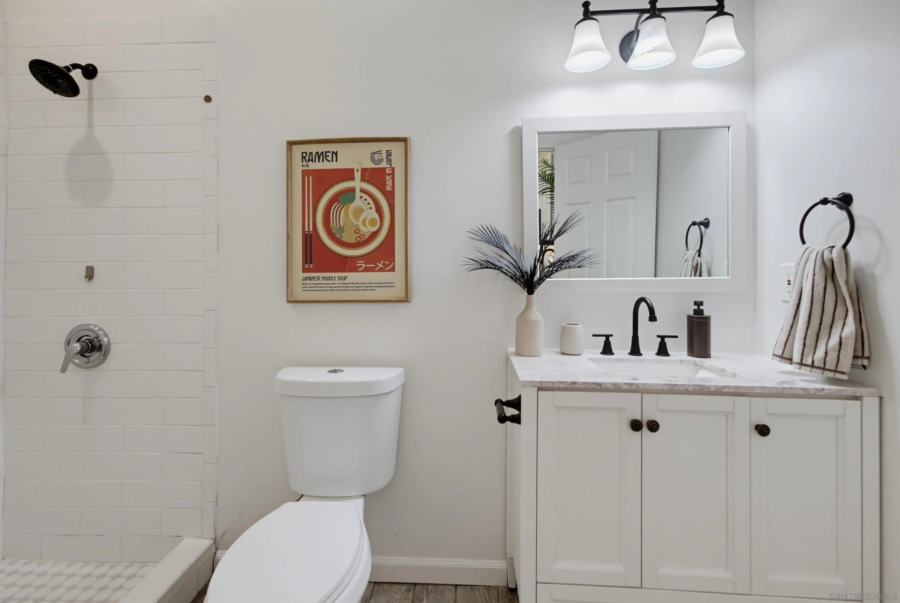 https://cdn.realtyfeed.com/cdn/127/260020384/fff66b9ebc09e7946fbcd2c59e317cad.webp