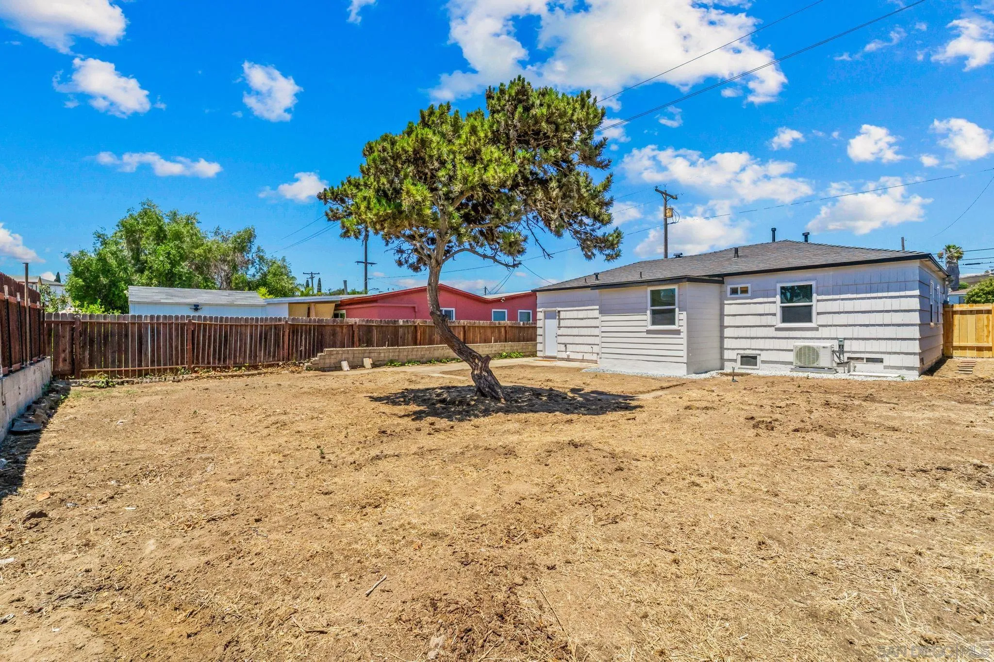 https://cdn.realtyfeed.com/cdn/127/260020385/79b1ce18063f5f2e49e966939c4d05e7.webp