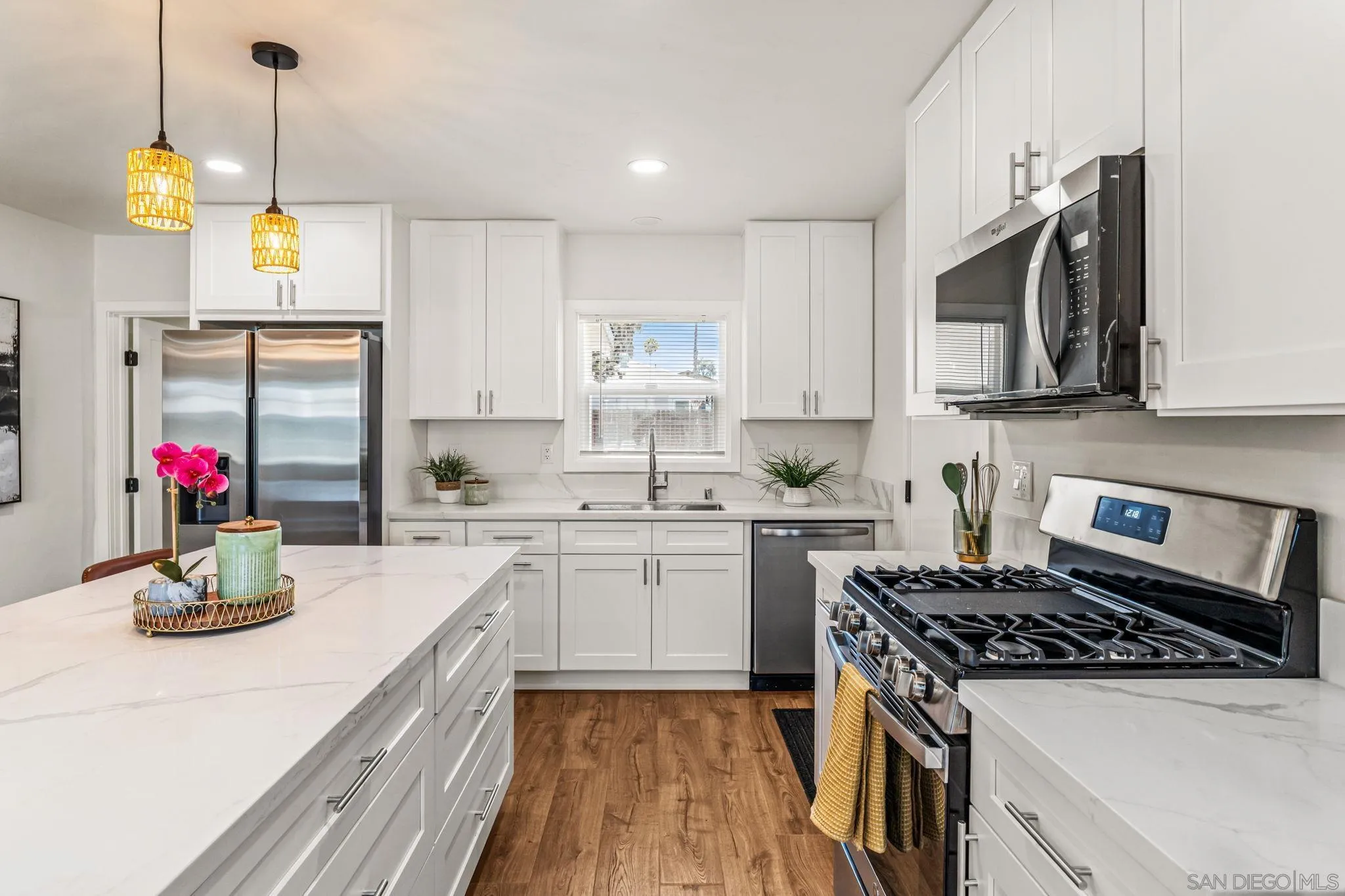 https://cdn.realtyfeed.com/cdn/127/260020385/94f35e6e14f813b0ce538b259eba45b0.webp