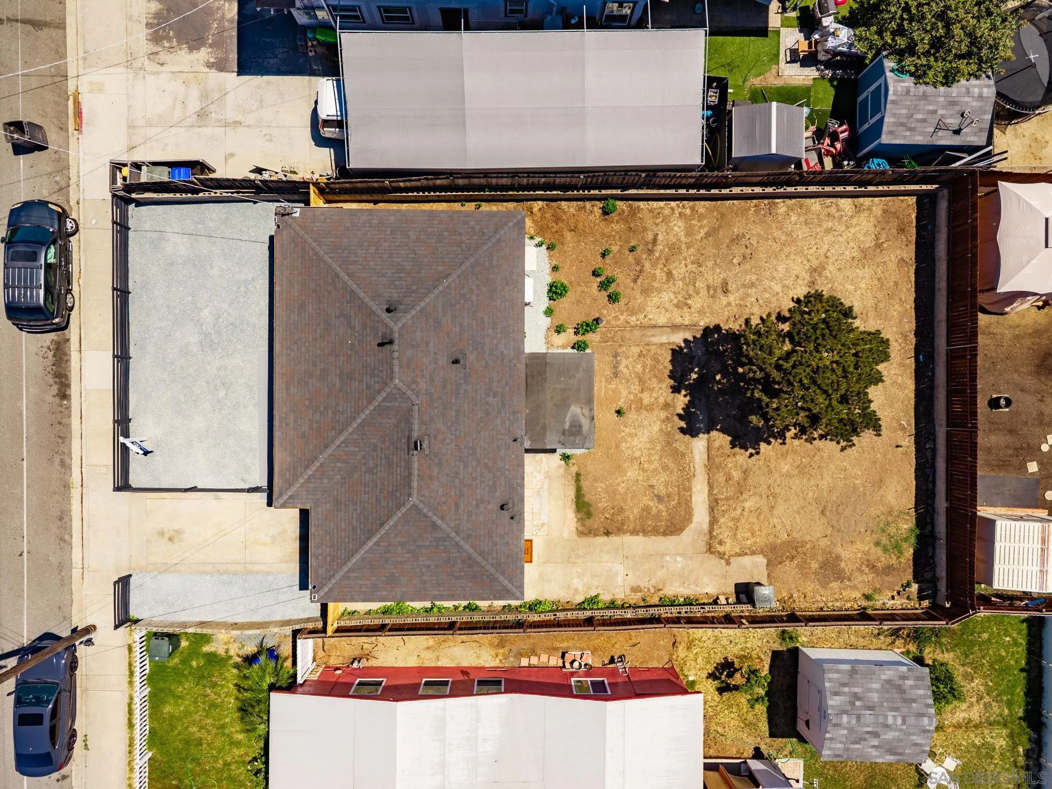 https://cdn.realtyfeed.com/cdn/127/260020385/f996230cab7e9f6739e531750cb40b67.webp