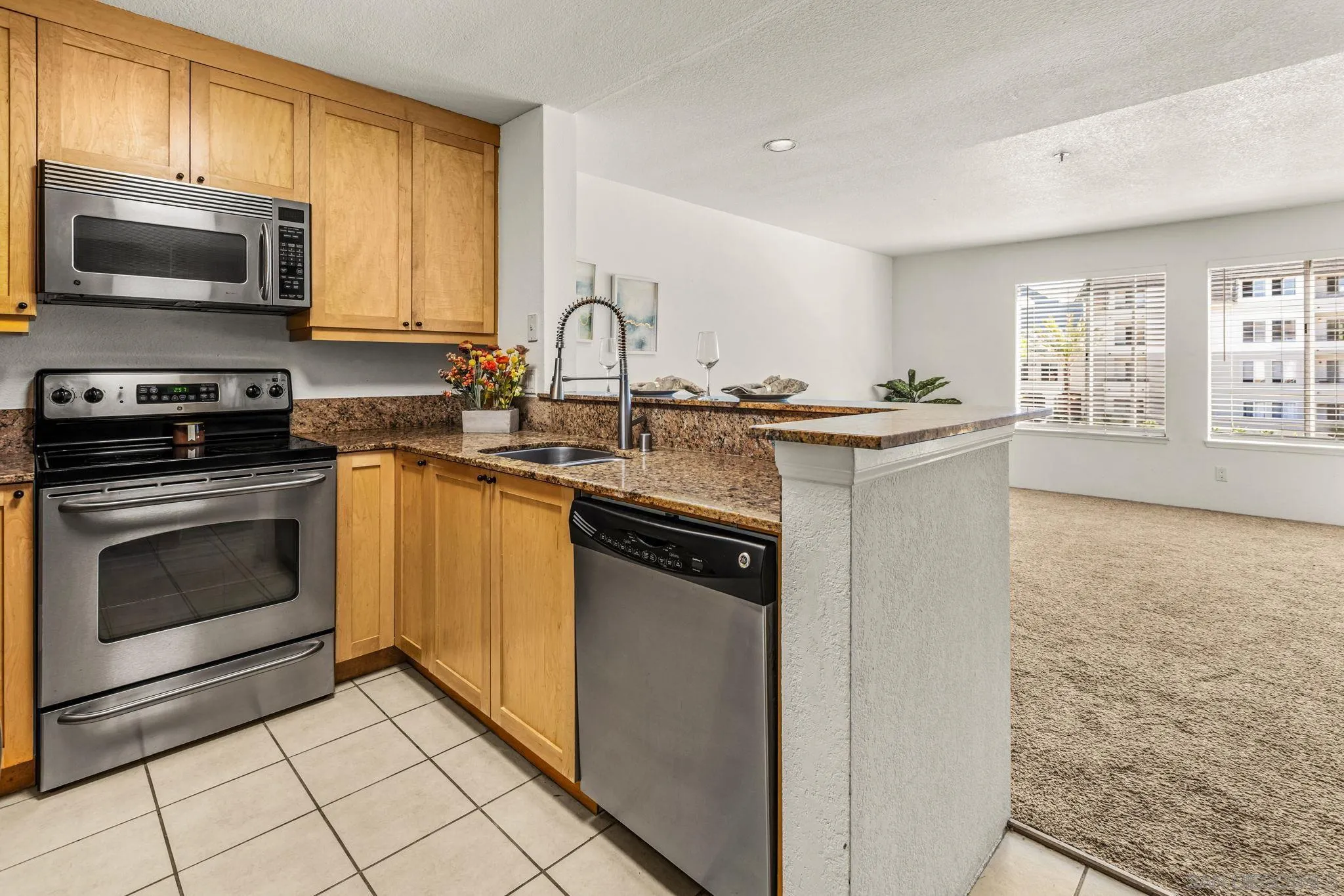 8889 Caminito Plaza Centro Unit 7225, San Diego, CA 92122 - Photo 3 of 13, San Diego, CA