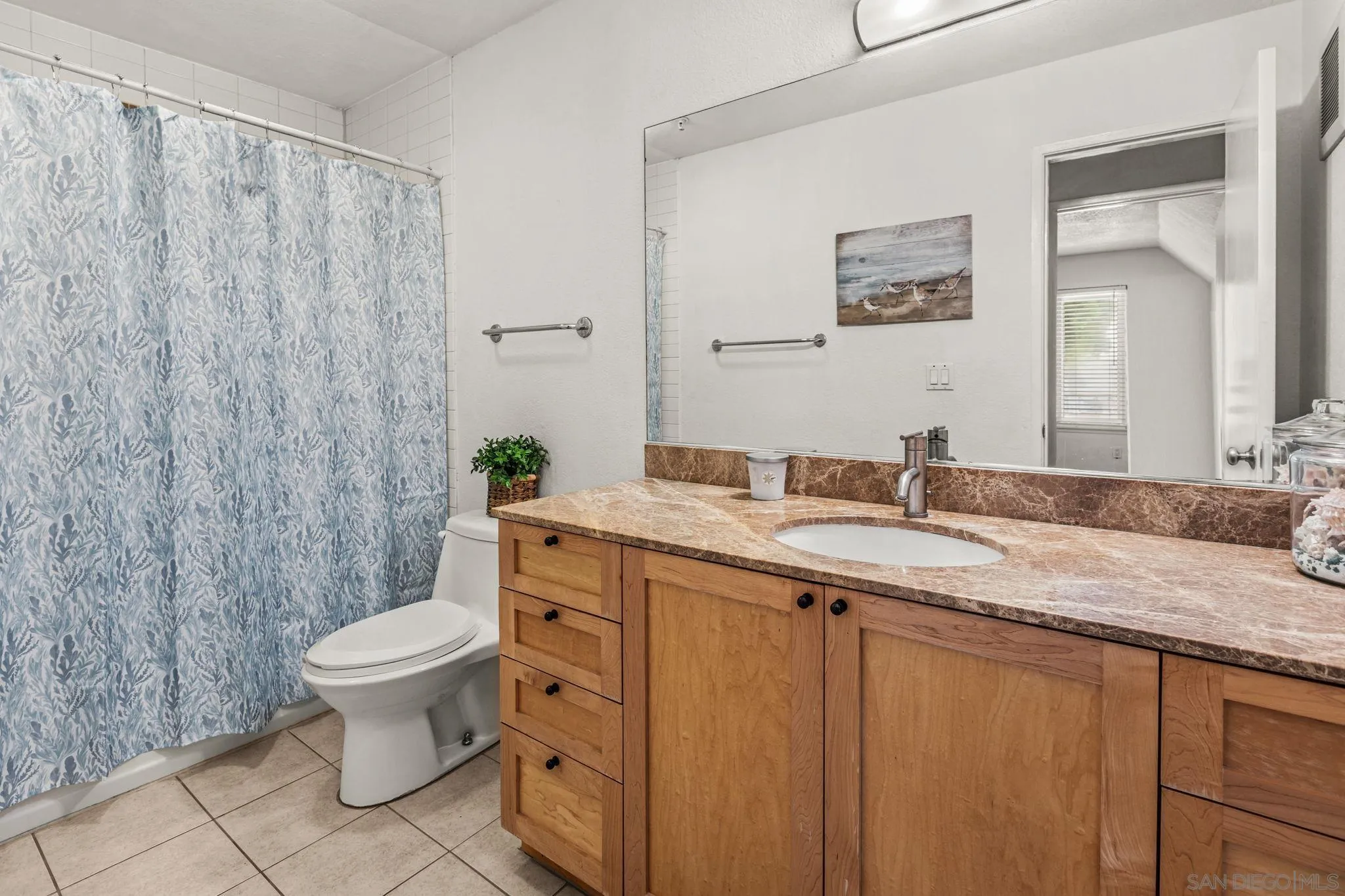 https://cdn.realtyfeed.com/cdn/127/260020388/b74268e8143d7283a123de24ca115b74.webp
