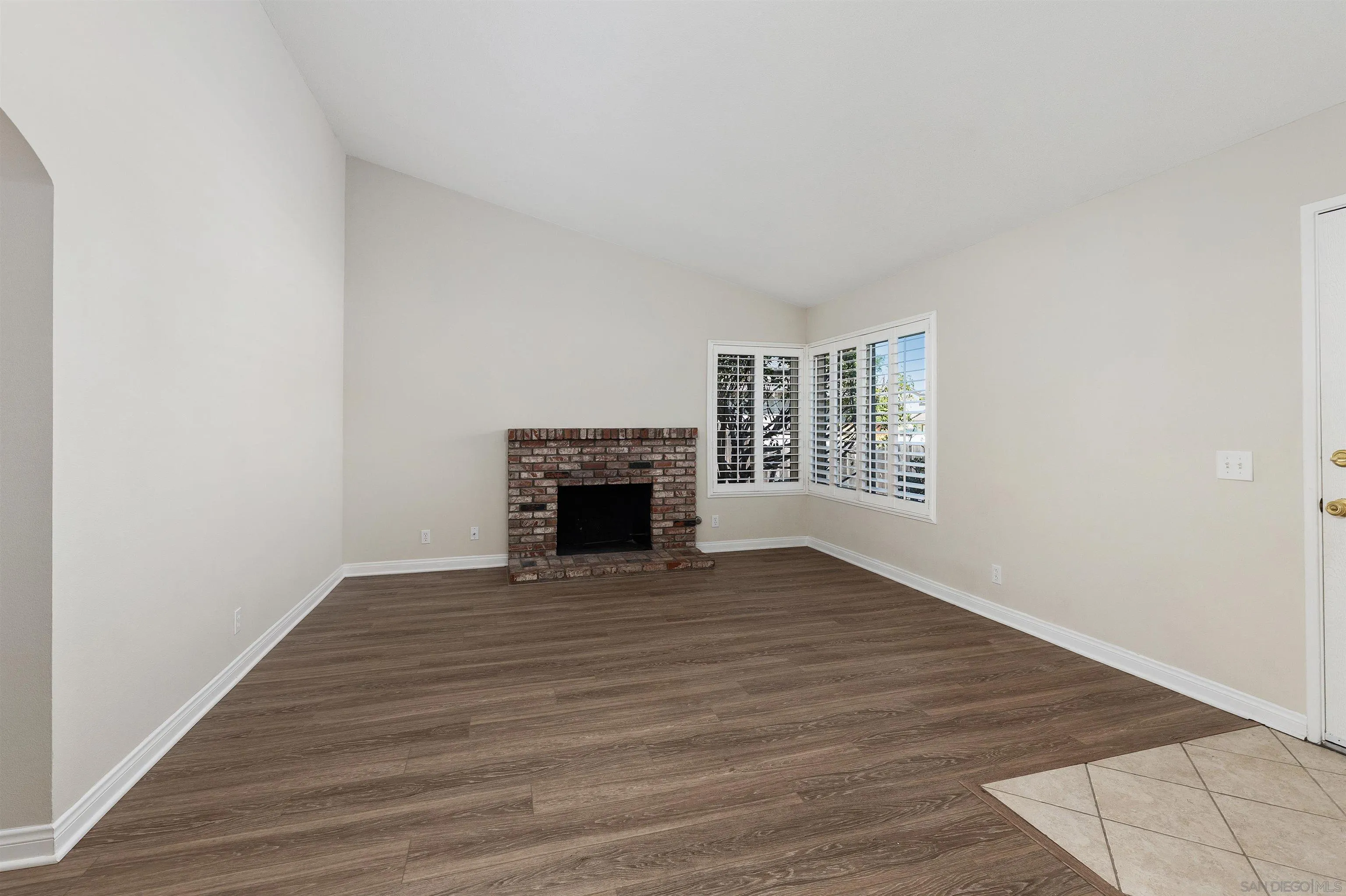 1825 Donahue Dr., El Cajon, CA 92019 - Photo 5 of 32, El Cajon, CA
