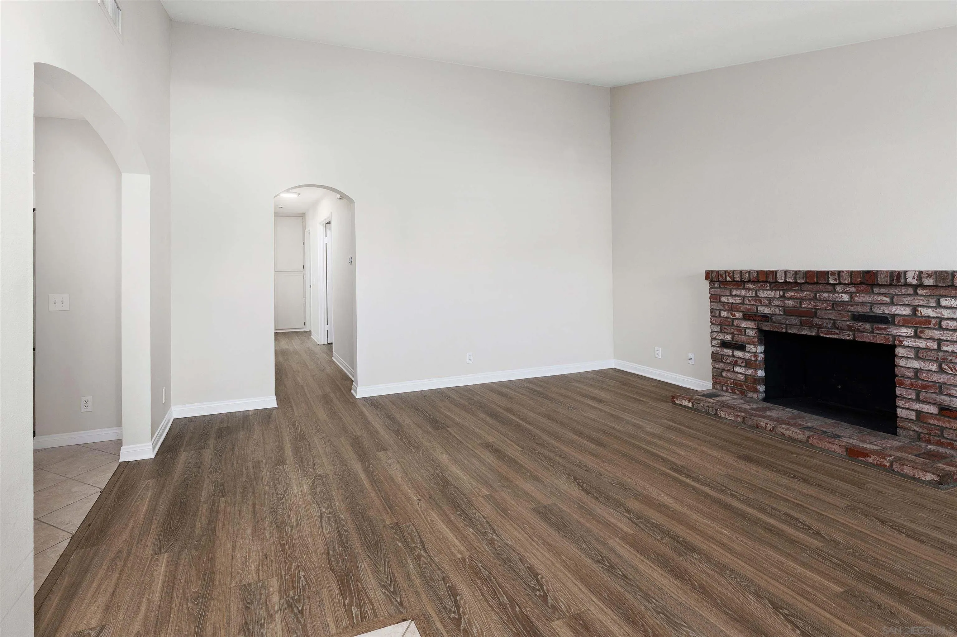 1825 Donahue Dr., El Cajon, CA 92019 - Photo 4 of 32, El Cajon, CA