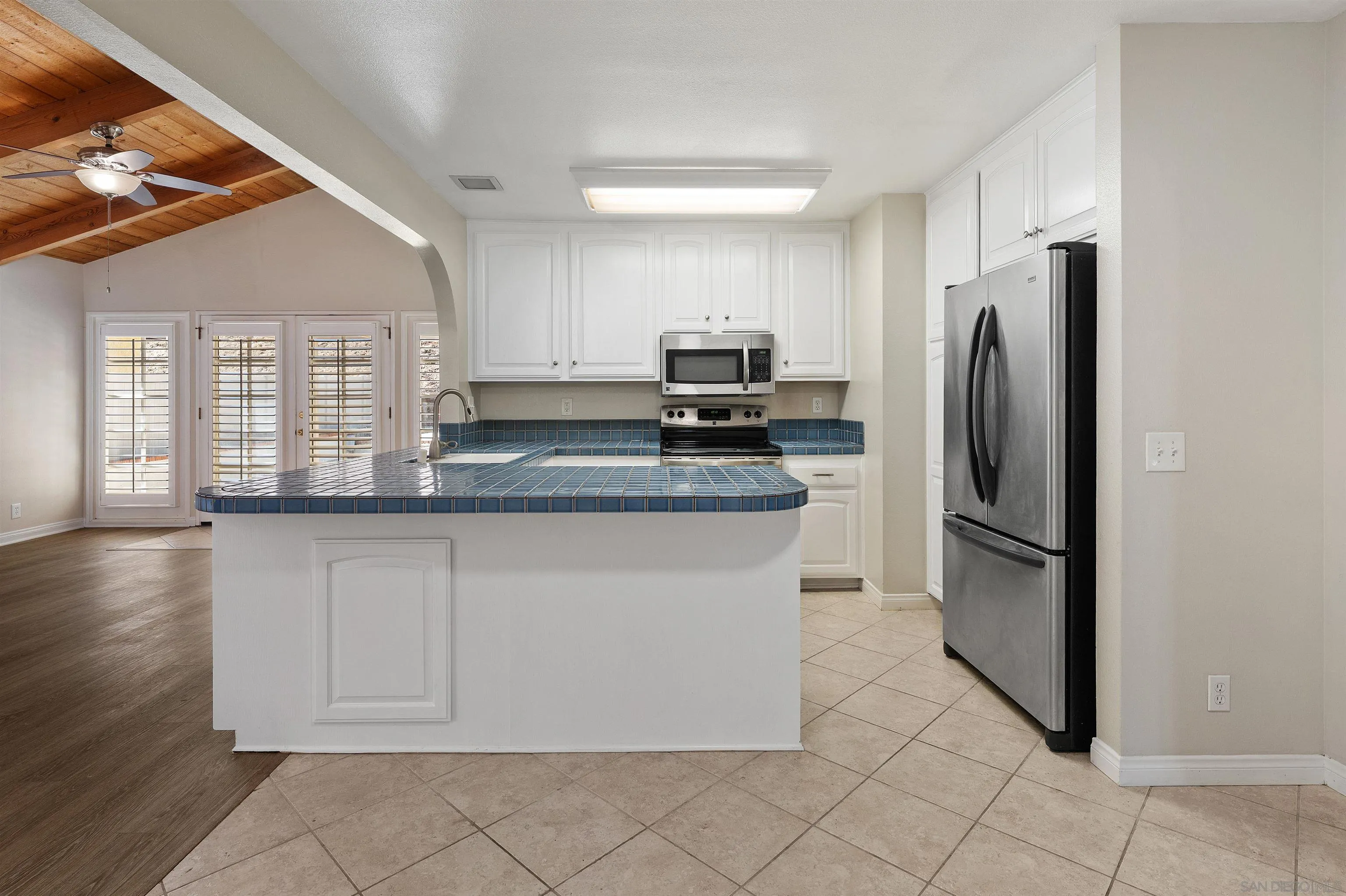 https://cdn.realtyfeed.com/cdn/127/260020389/470ca7854c01cd4461e35c075f39b09f.webp