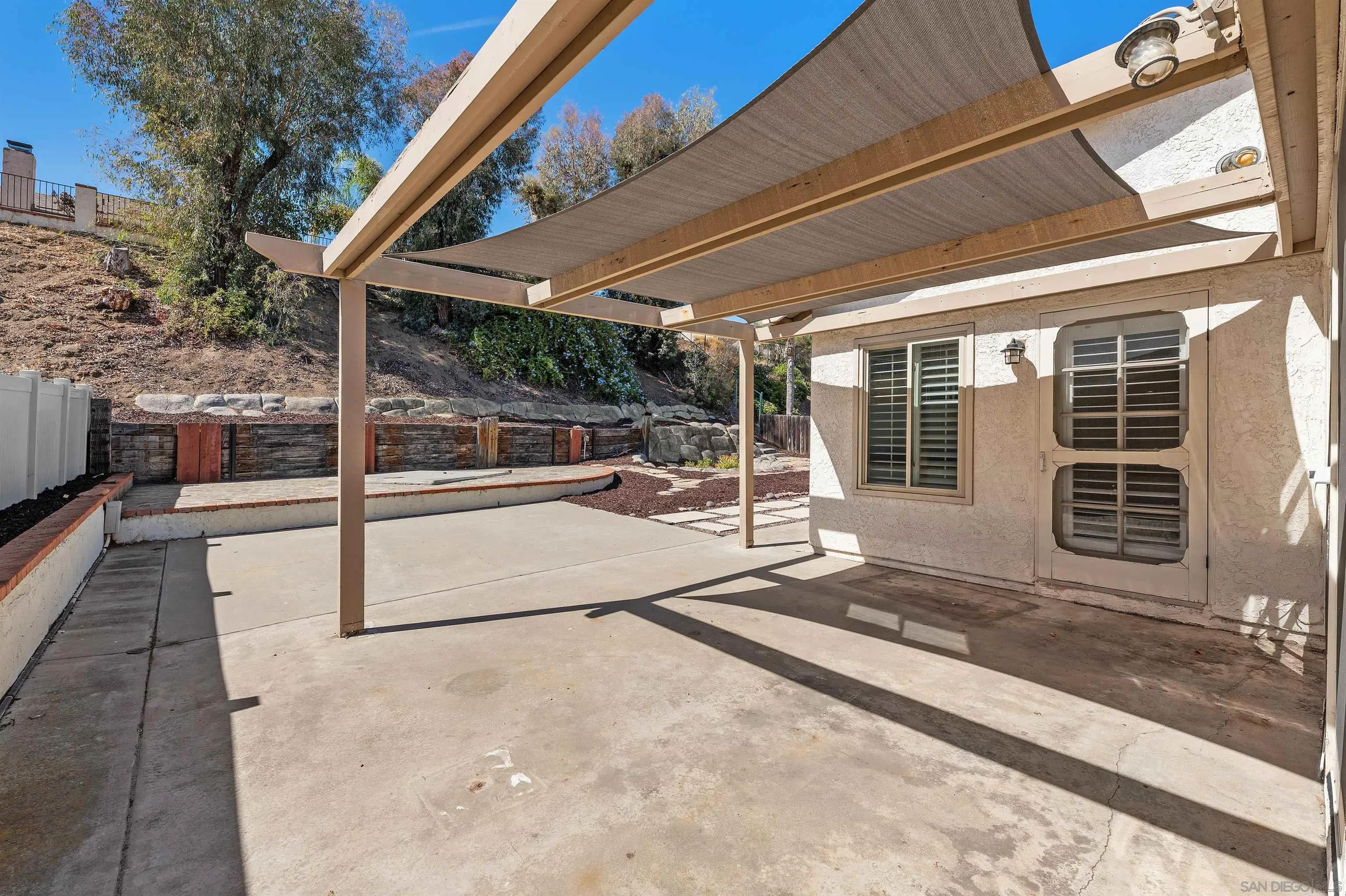 https://cdn.realtyfeed.com/cdn/127/260020389/5840abbd19c83c75371d811e8f8eea5f.webp
