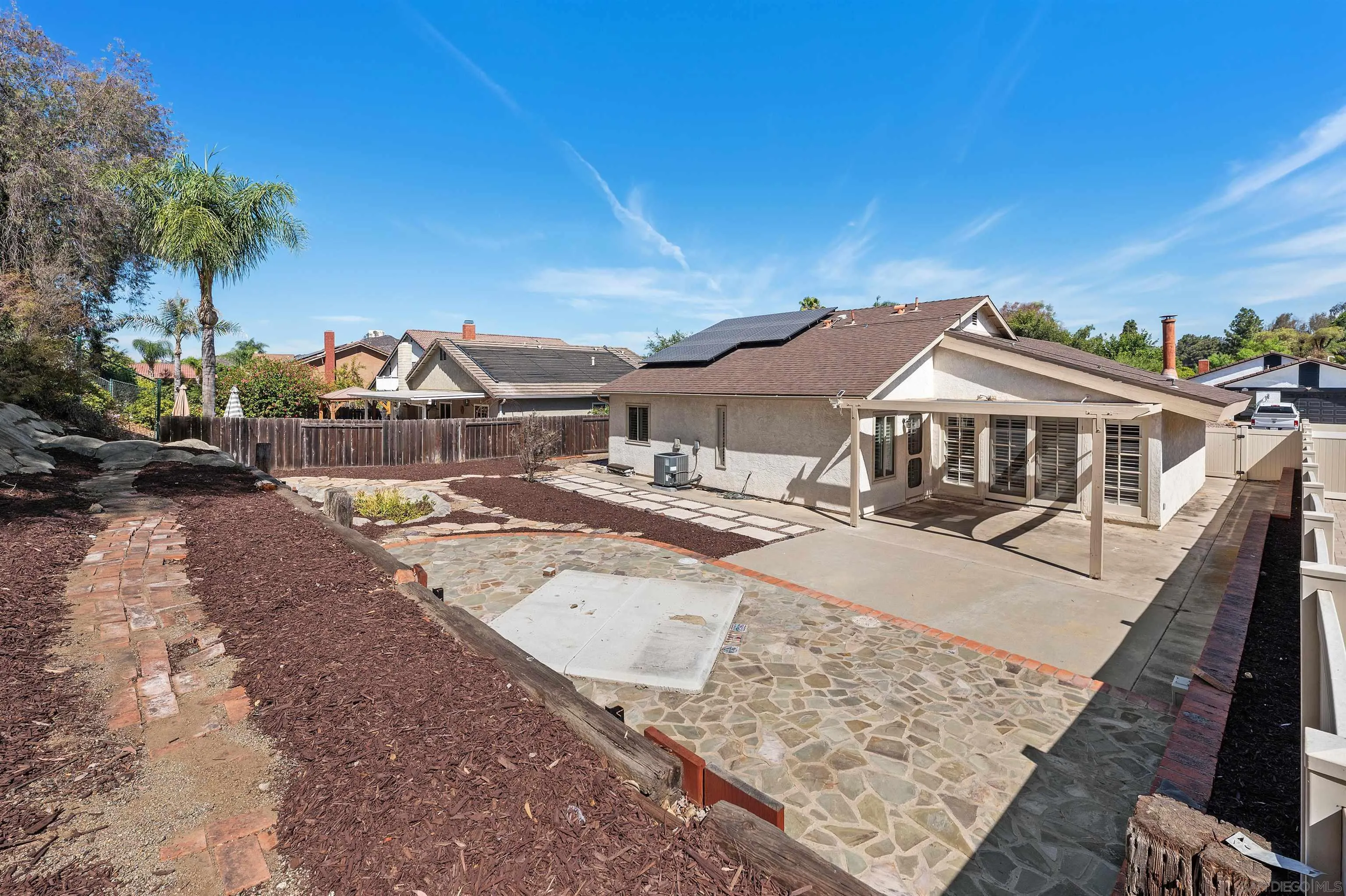 https://cdn.realtyfeed.com/cdn/127/260020389/7f87d2df0c4ecd21ffee3713f4a96f0e.webp