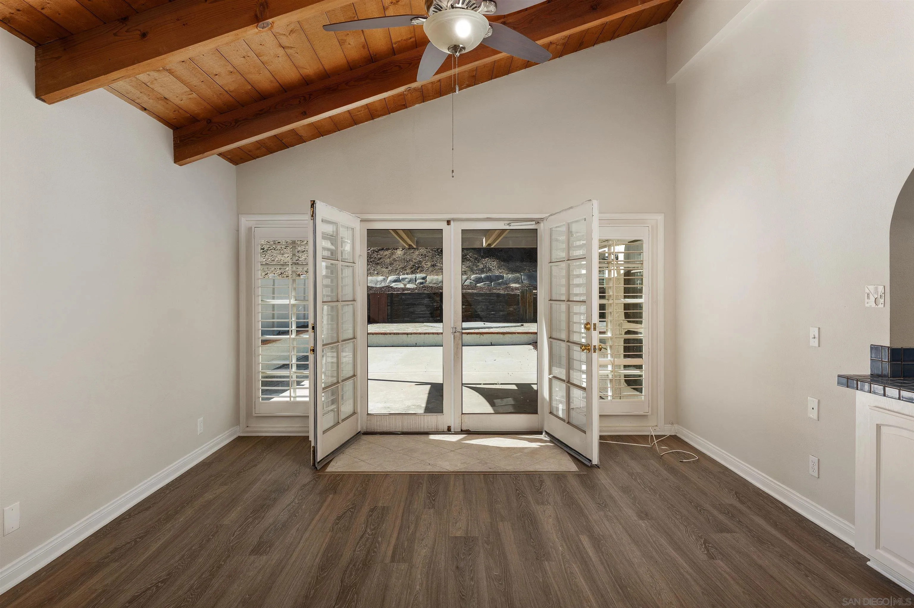 https://cdn.realtyfeed.com/cdn/127/260020389/bb6df6c9f5ff8d95d053c3d59753a12a.webp