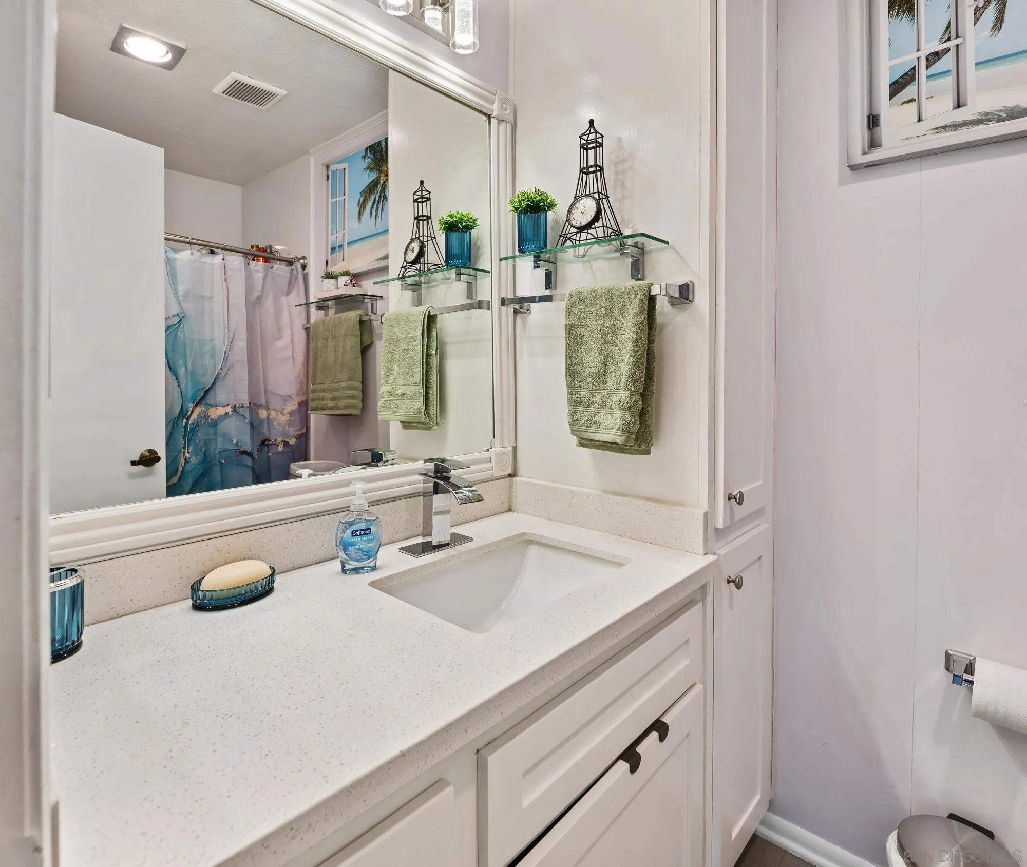 https://cdn.realtyfeed.com/cdn/127/260020391/4ea16967ff42dcaeb12f25498ad2832a.webp