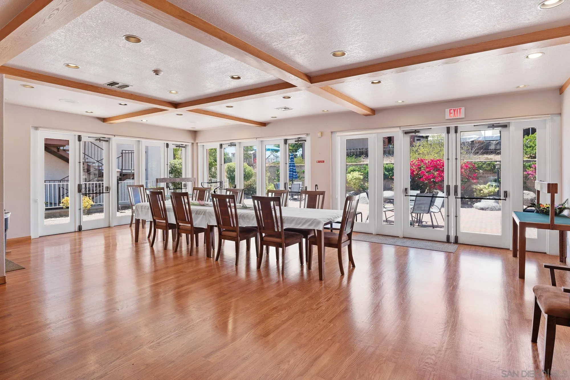 https://cdn.realtyfeed.com/cdn/127/260020391/74ae28210291e4e444e7ac6dd85b4f84.webp