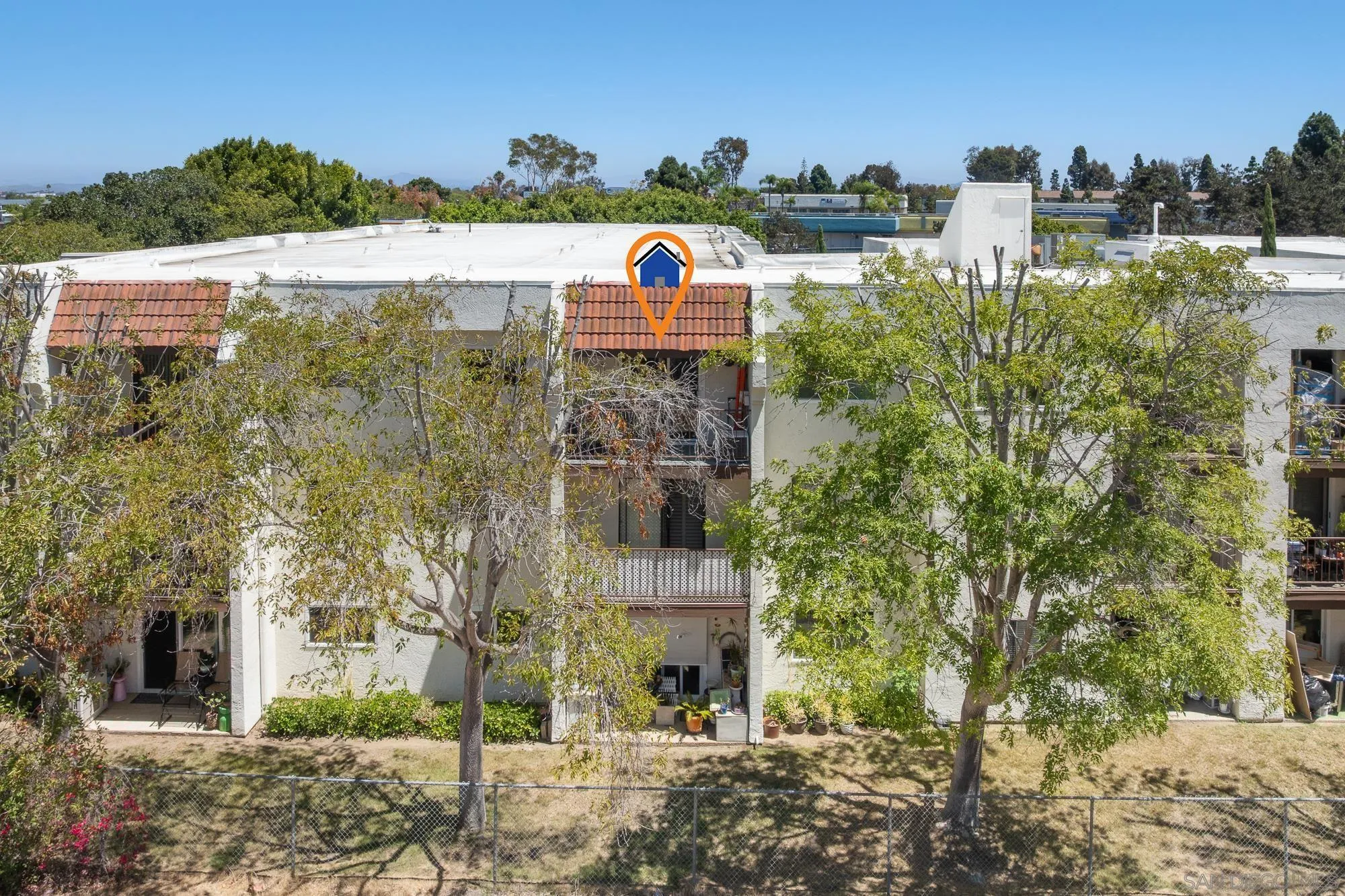 https://cdn.realtyfeed.com/cdn/127/260020391/f09f289d337a81e69414ce872d20d1eb.webp