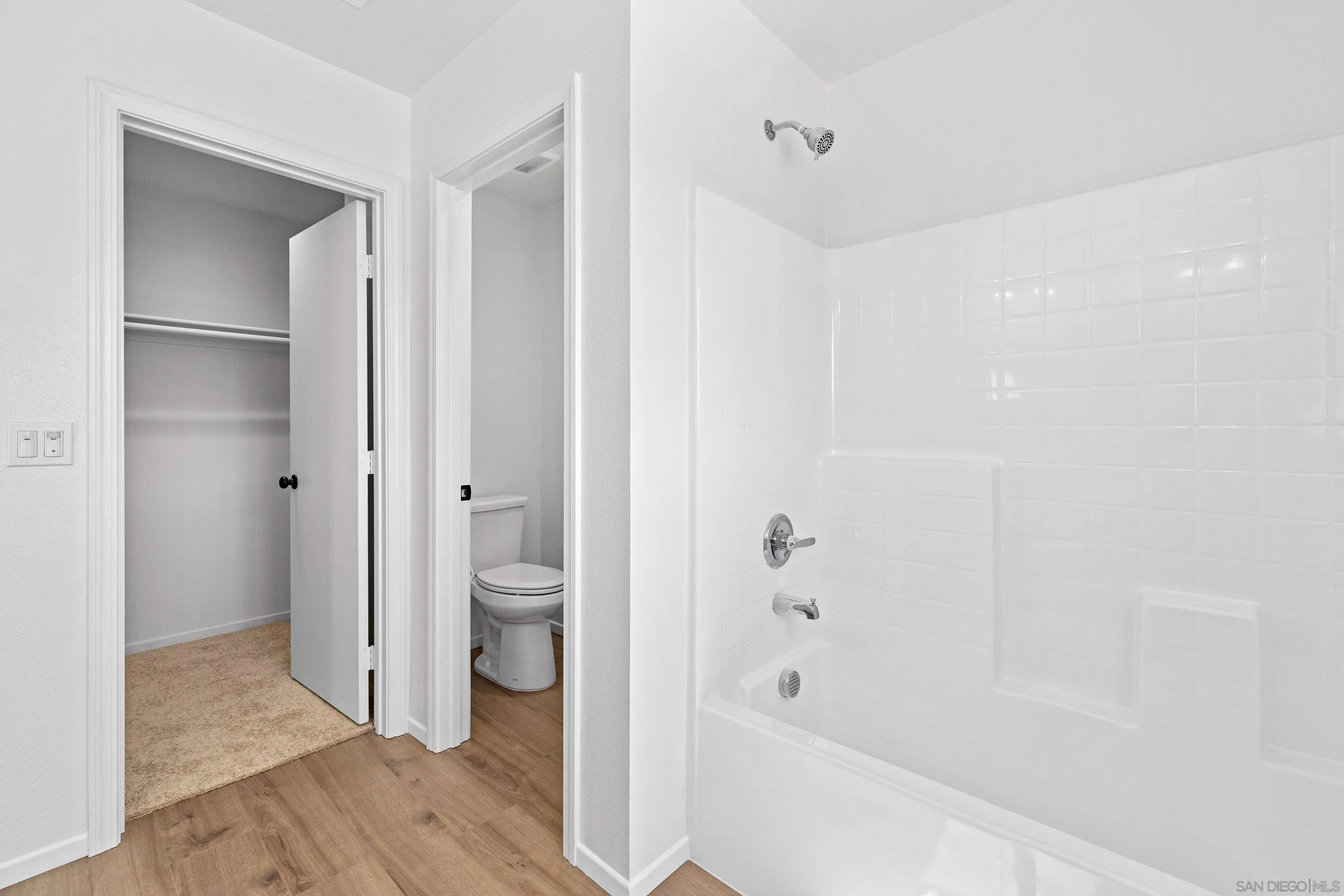 https://cdn.realtyfeed.com/cdn/127/260020392/192ec9fa24a3537c04b8c868e030436e.webp