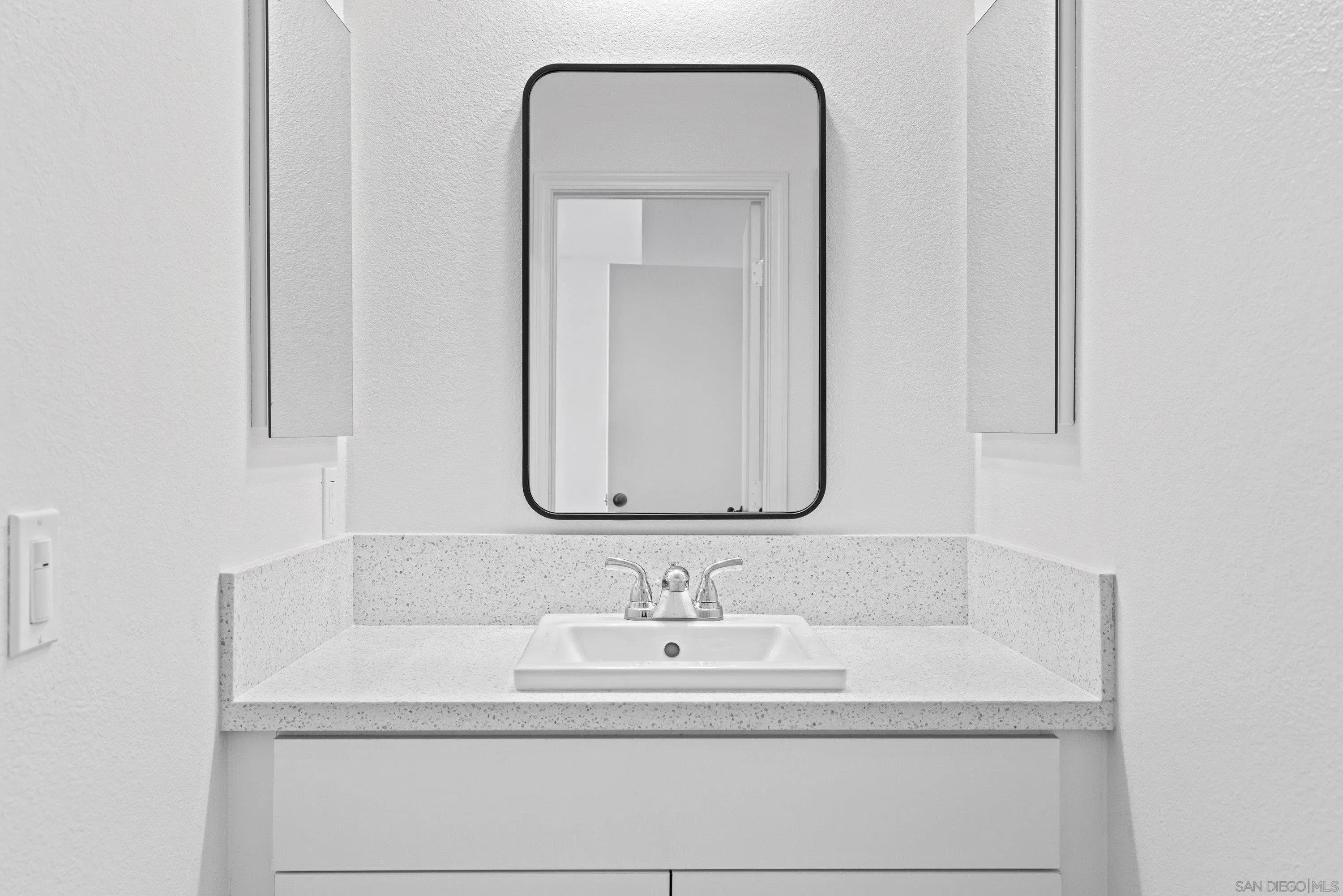 https://cdn.realtyfeed.com/cdn/127/260020392/98315092d137ce357a17c0727e6b0c8a.webp