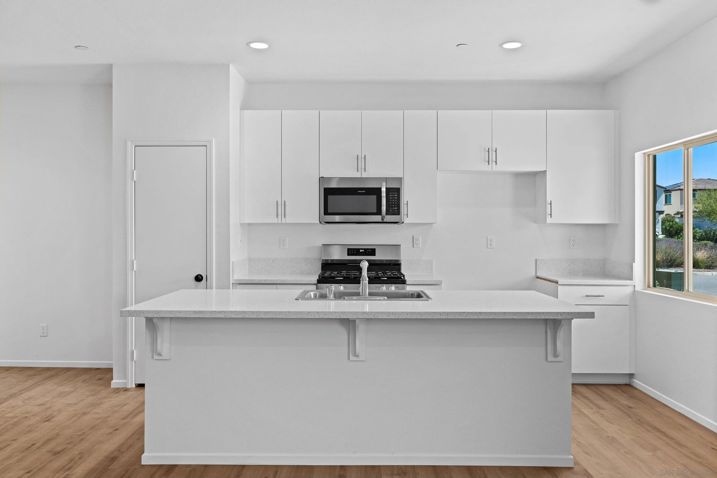 https://cdn.realtyfeed.com/cdn/127/260020392/a3182a25cab9cf0d7fac229745831676.webp