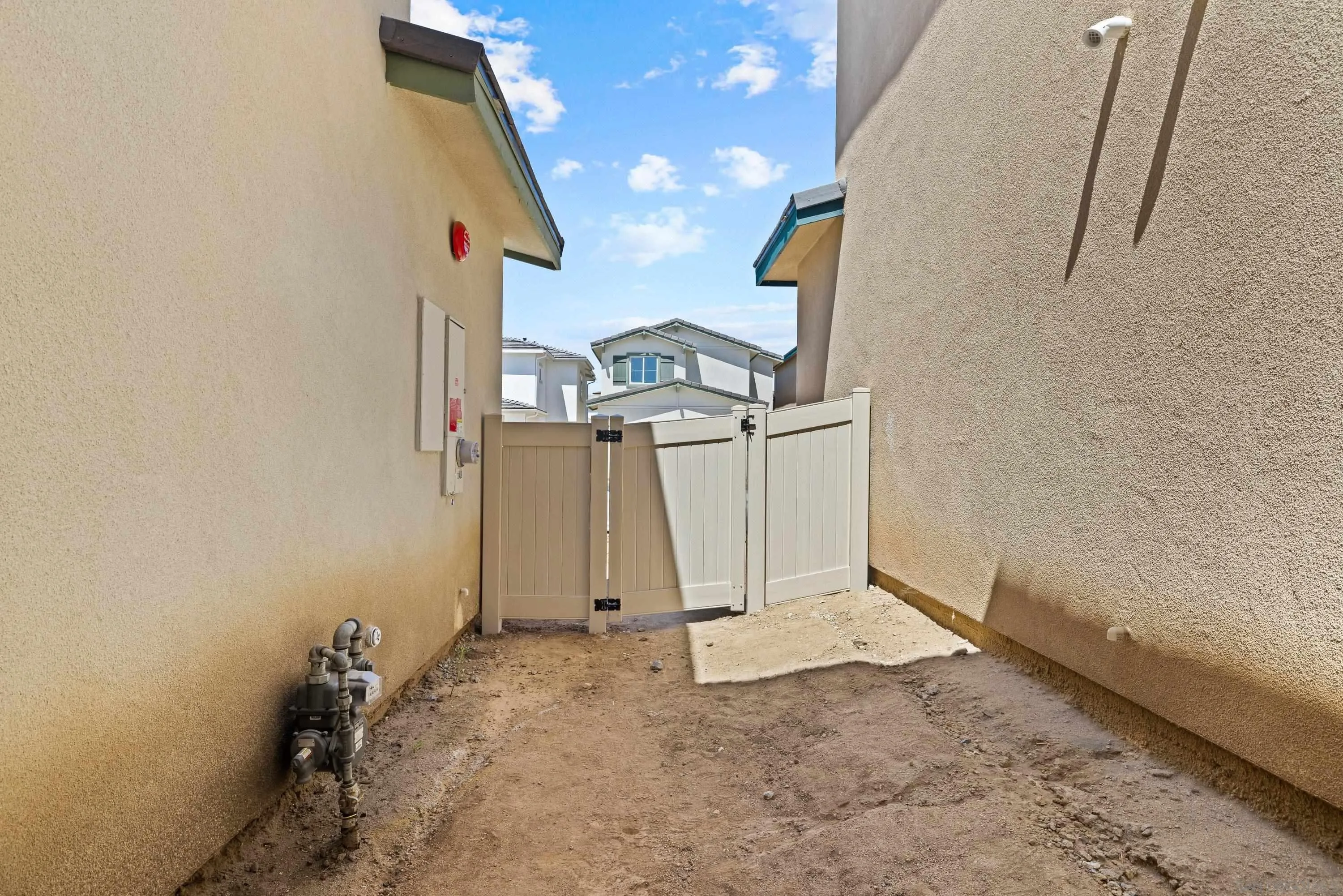 https://cdn.realtyfeed.com/cdn/127/260020392/c27901b7c39f858cc94ade1880487a3f.webp