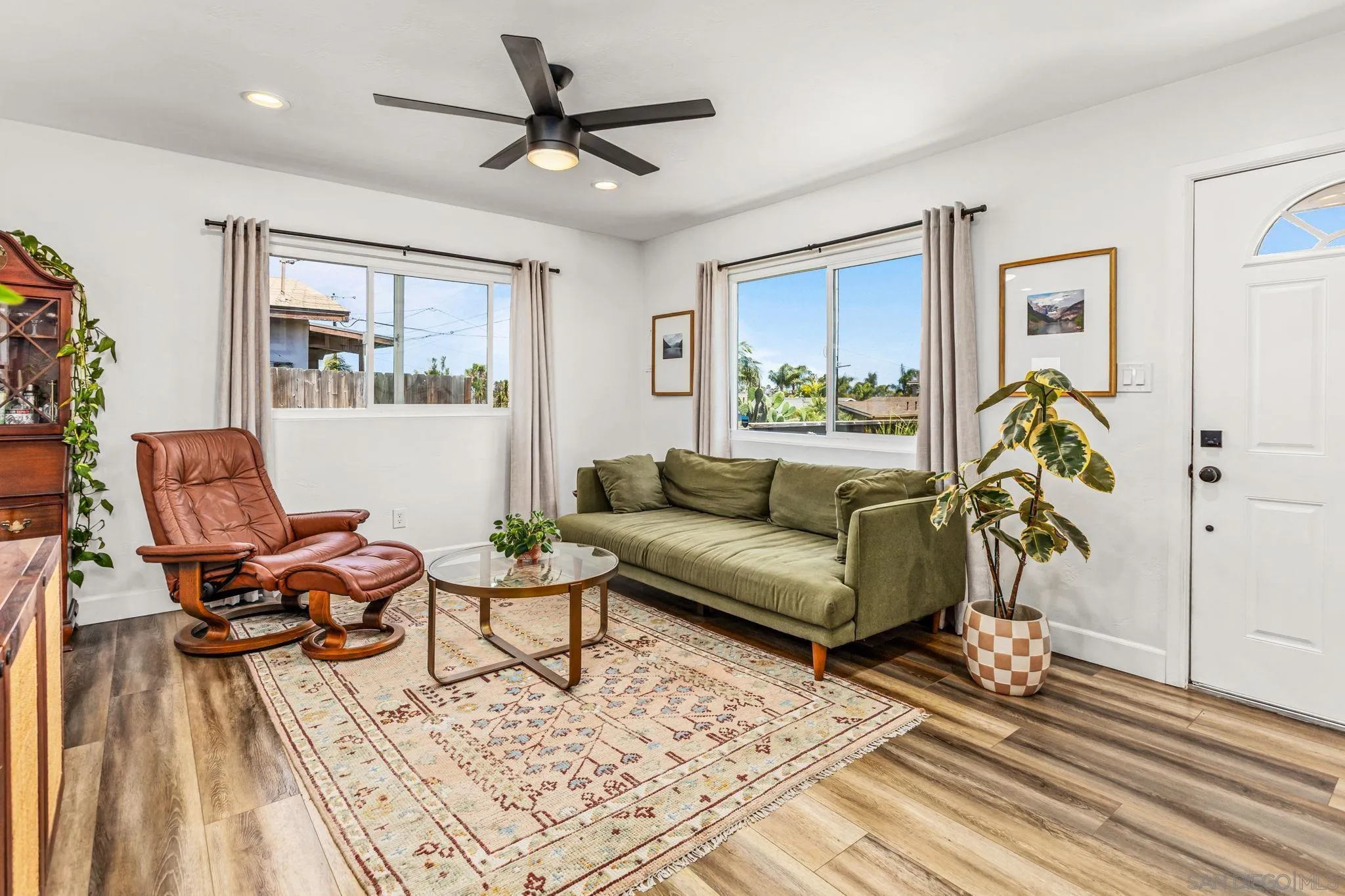 https://cdn.realtyfeed.com/cdn/127/260020393/1eaa4dc5774e430aedd4c5781e6cc7b7.webp