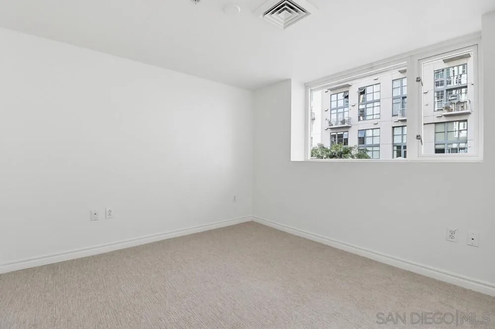 Photo #35: 260020401 Listing: Photo #35