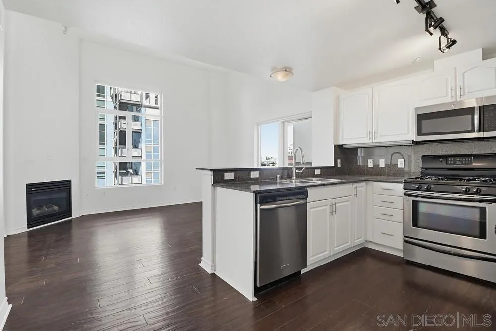 Photo #20: 260020401 Listing: Photo #20