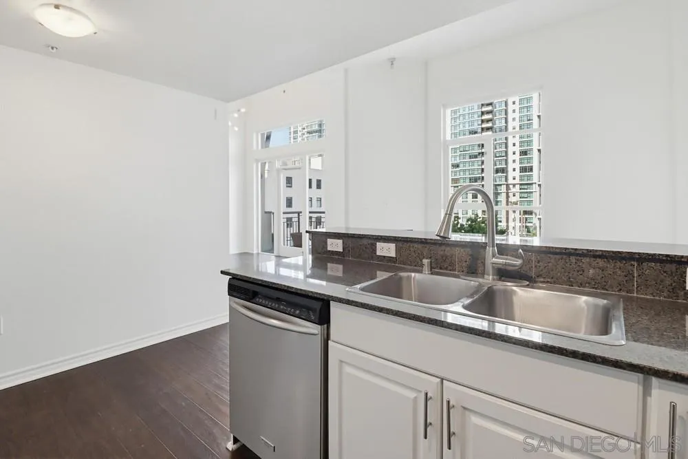 Photo #23: 260020401 Listing: Photo #23