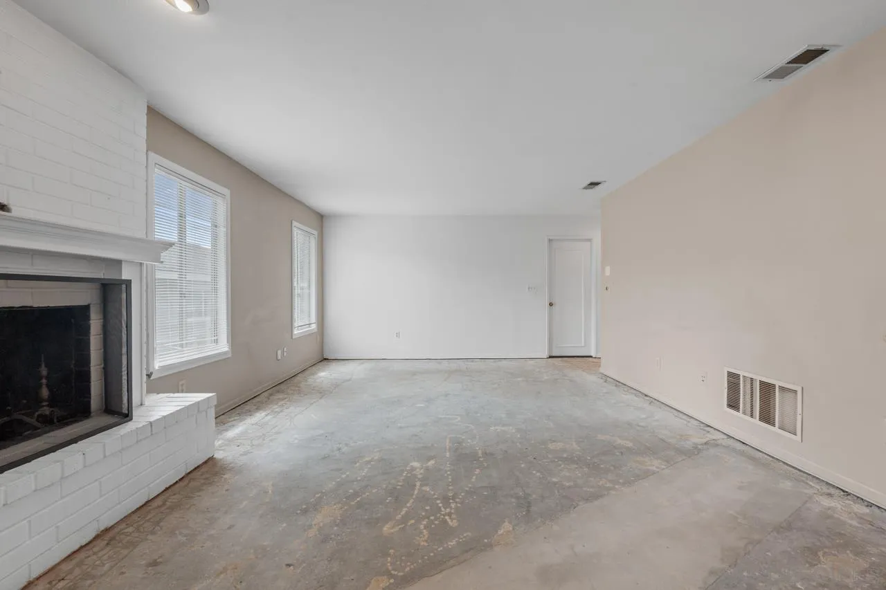 https://cdn.realtyfeed.com/cdn/127/260020402/0e14312fe93393a6dd9b9acaadb72fb7.webp