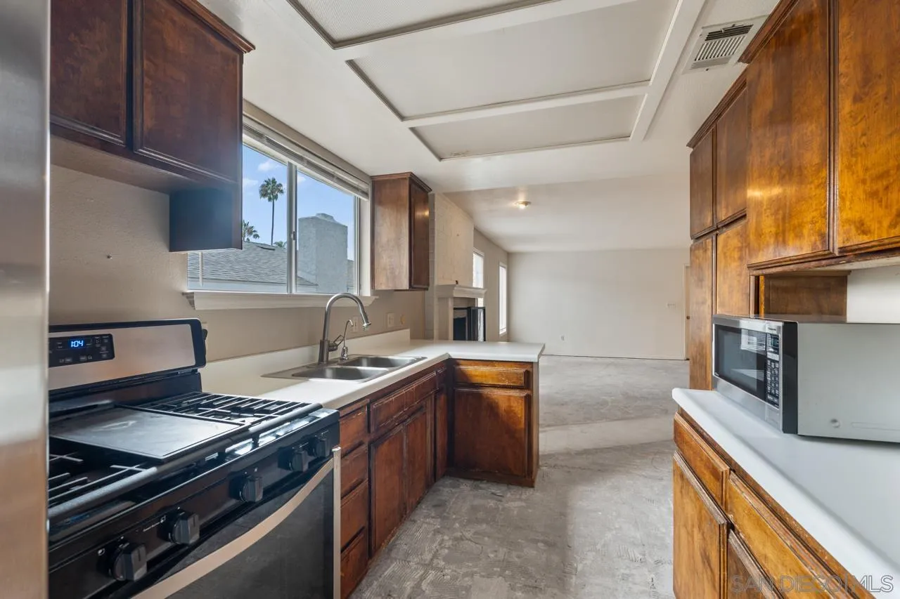 https://cdn.realtyfeed.com/cdn/127/260020402/a931728237ac8c22bbec230266239b80.webp