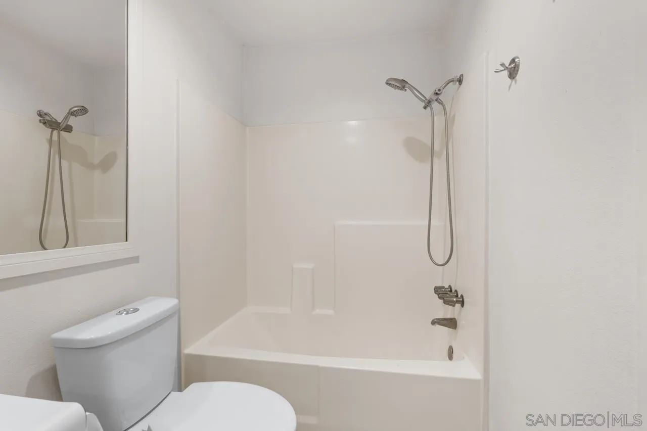 https://cdn.realtyfeed.com/cdn/127/260020402/a987b14246757ee7cbdce8d8221bc87f.webp