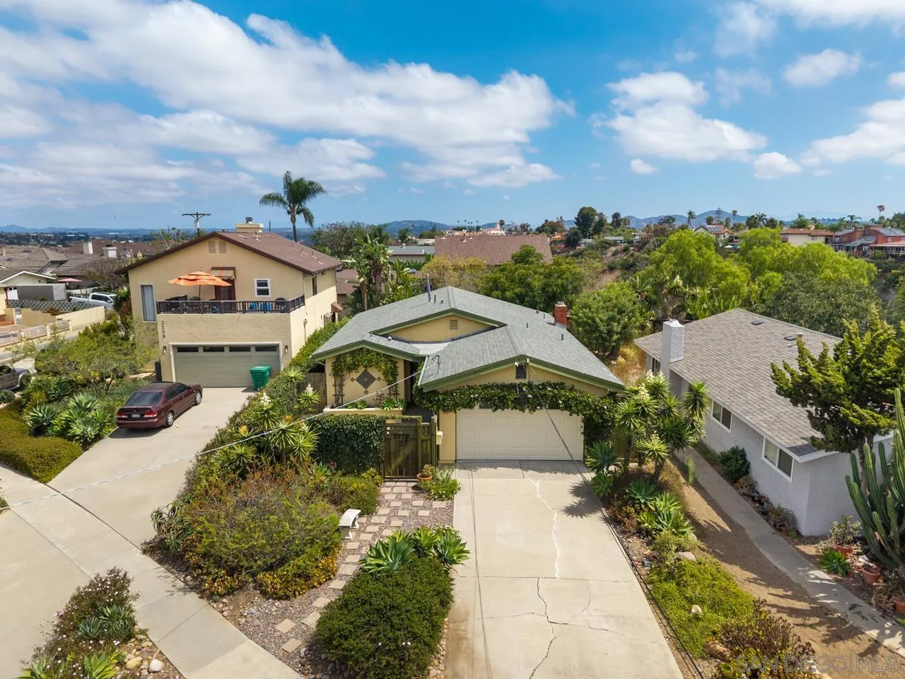 https://cdn.realtyfeed.com/cdn/127/260020402/d9499c2e3d5083435c970ab1324ecb2e.webp