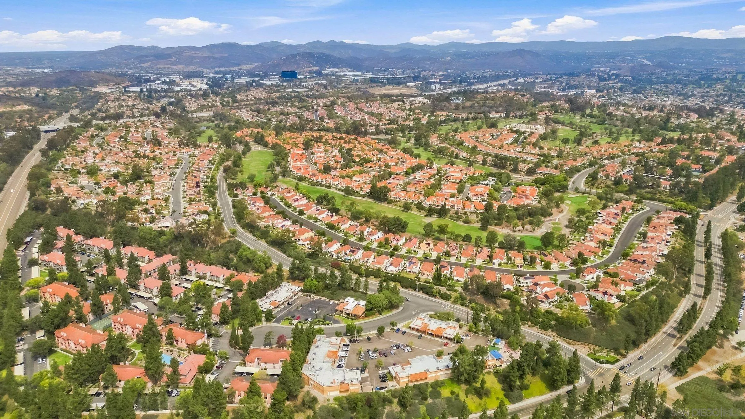 https://cdn.realtyfeed.com/cdn/127/260020404/20ad25917db01ac8c3a861a8583e05e2.webp